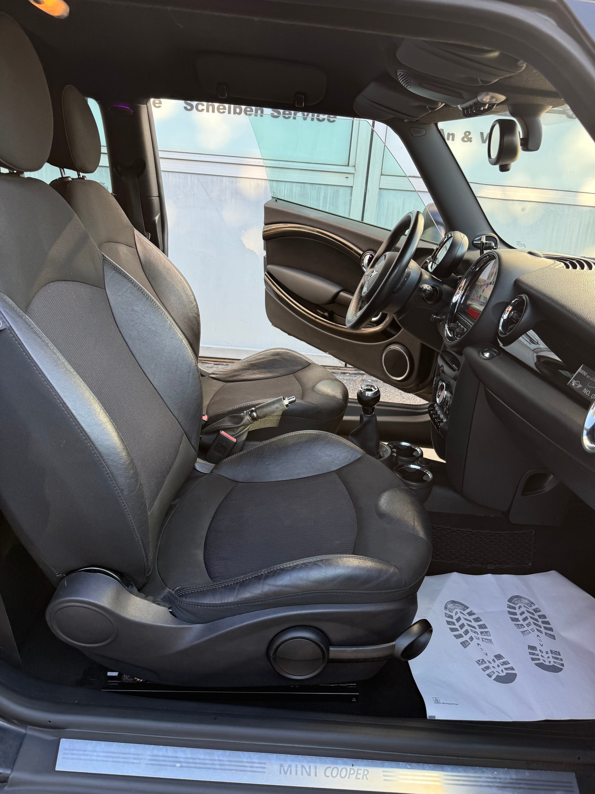 MINI Cooper || Frisch ab MFK-image-11