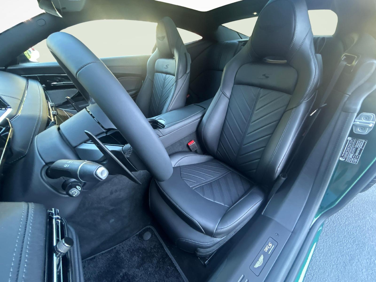 ASTON MARTIN DB12 Coupé 4.0 S V8 Bi-Turbo-image-10
