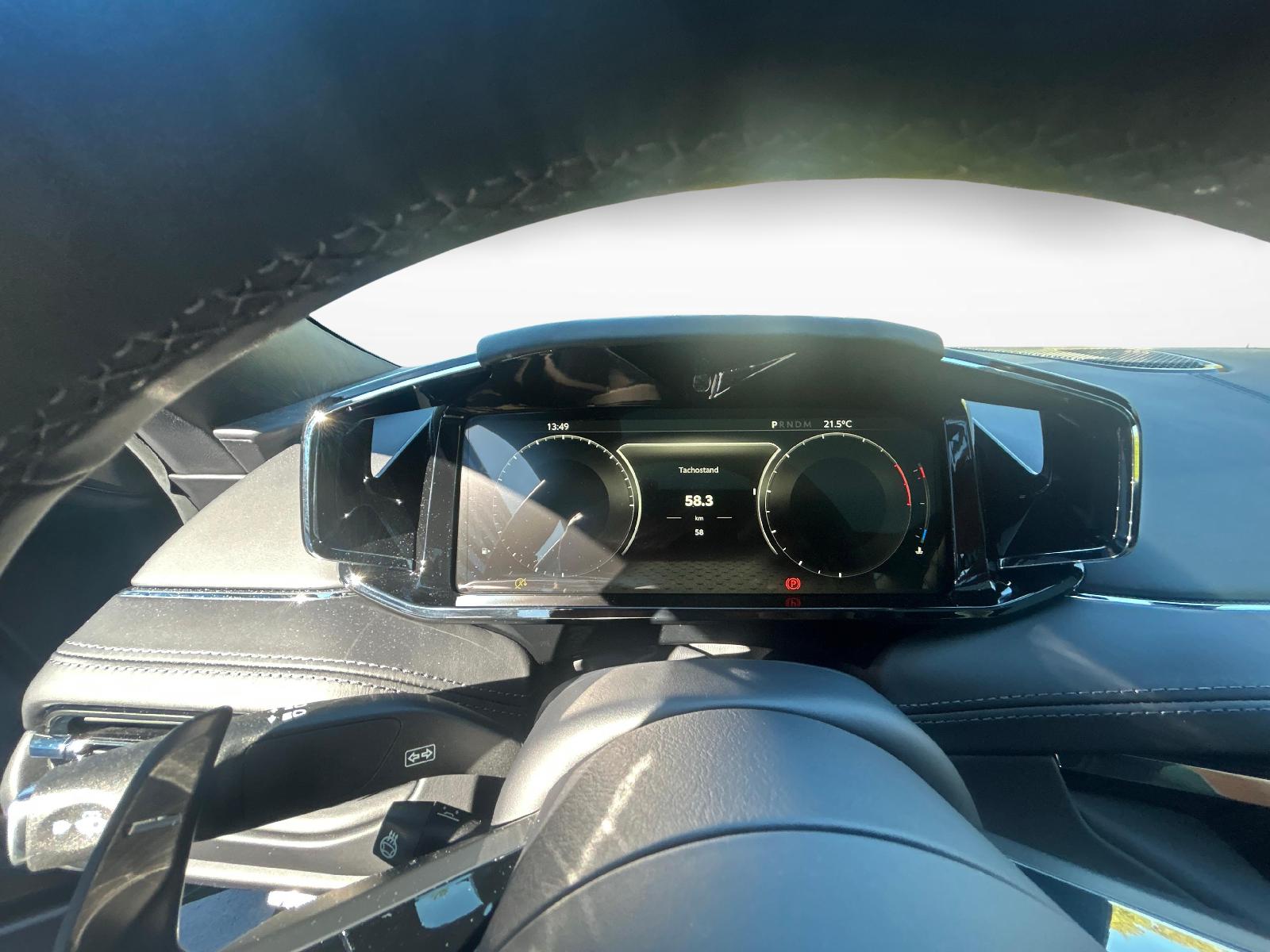 ASTON MARTIN DB12 Coupé 4.0 S V8 Bi-Turbo-image-14