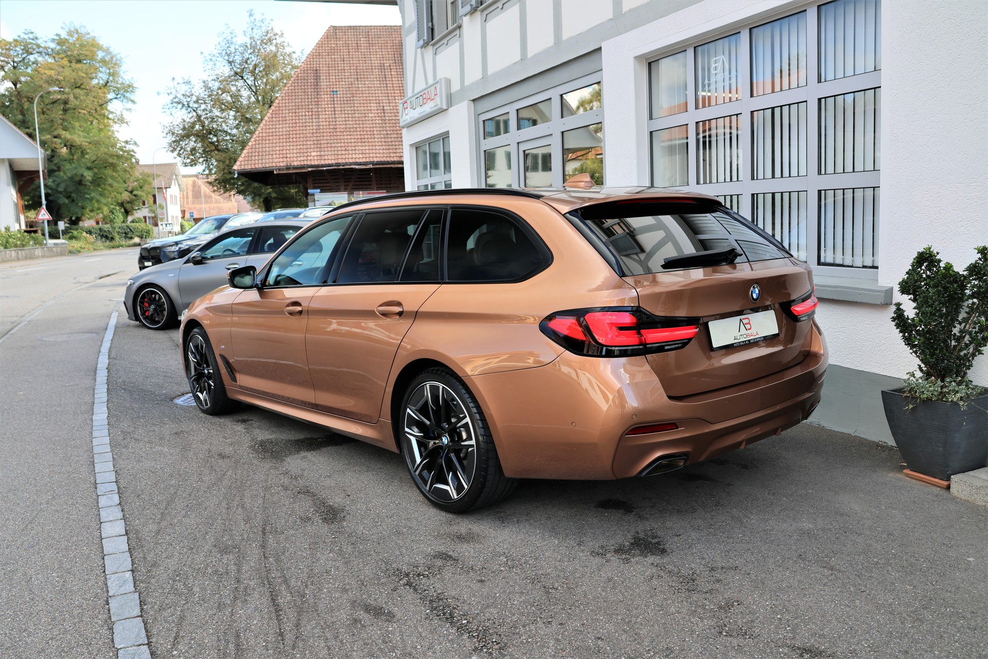 BMW 540i xDrive 48V Touring M Sport Steptronic (CH) + 2.0T AHK-image-7