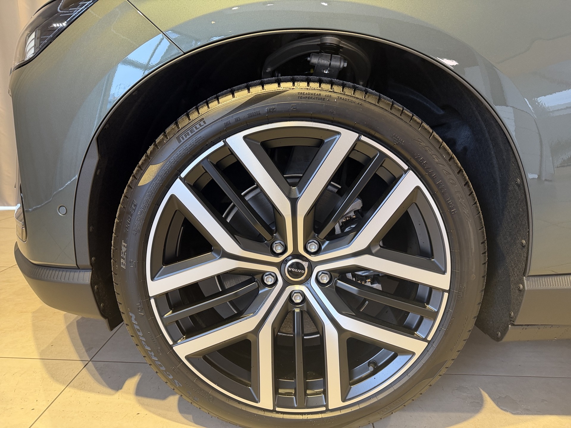 VOLVO EX60 Twin Ultra AWD-image-12