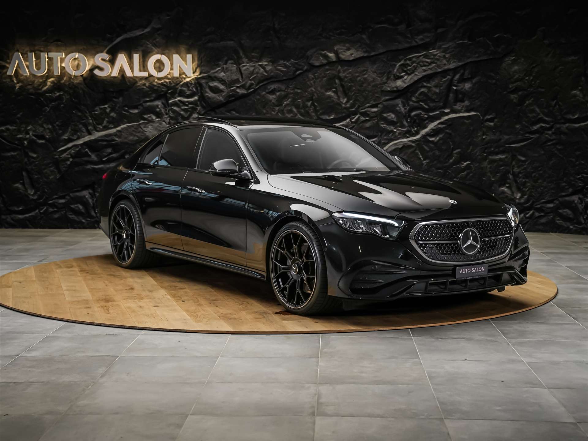 MERCEDES-BENZ E 220 d AMG Line 9G-Tronic "21" Felgen*Werksgarantie*Panorama*Lenkradheizung*-image-6