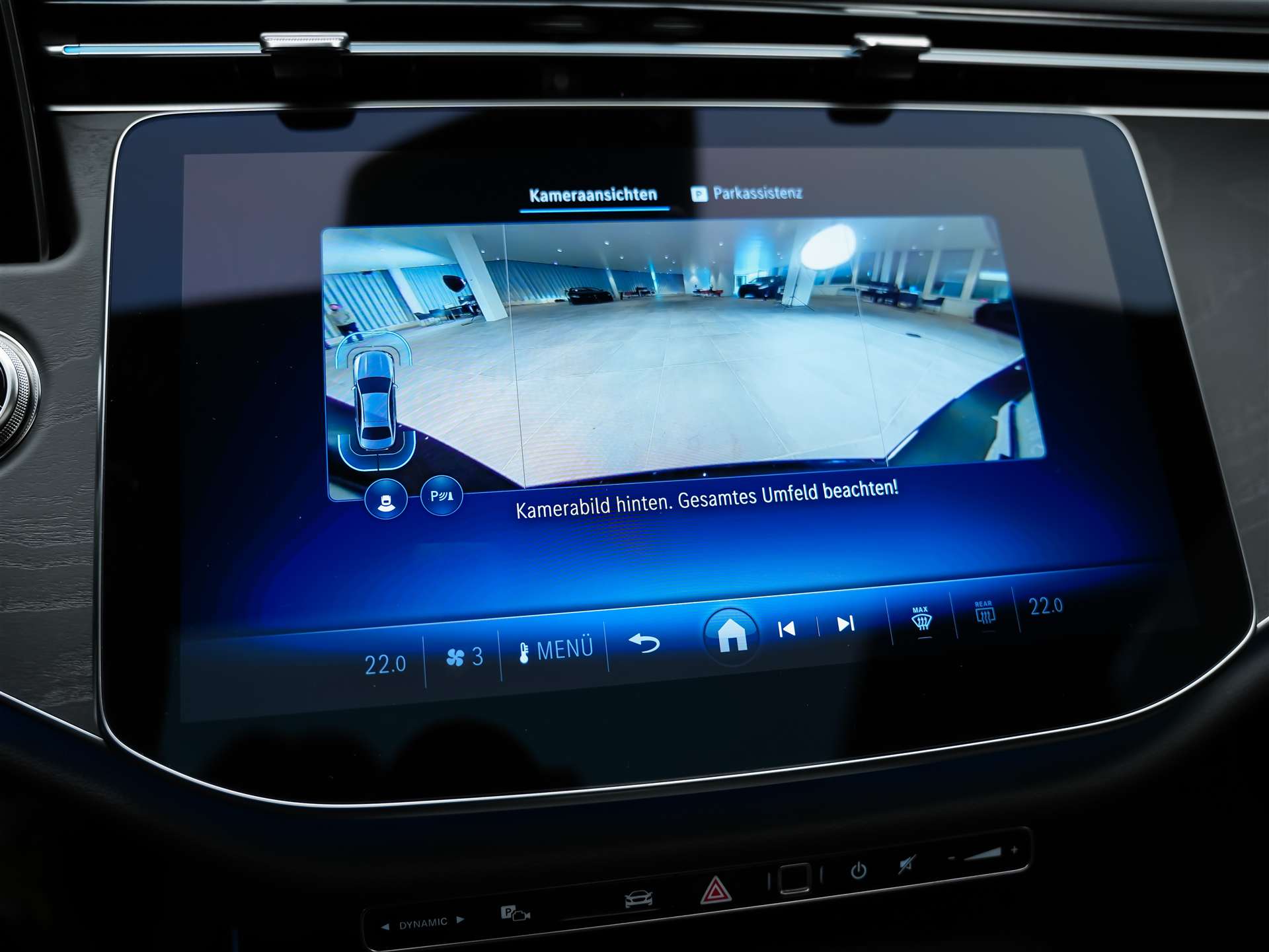 MERCEDES-BENZ E 220 d AMG Line 9G-Tronic "21" Felgen*Werksgarantie*Panorama*Lenkradheizung*-image-43