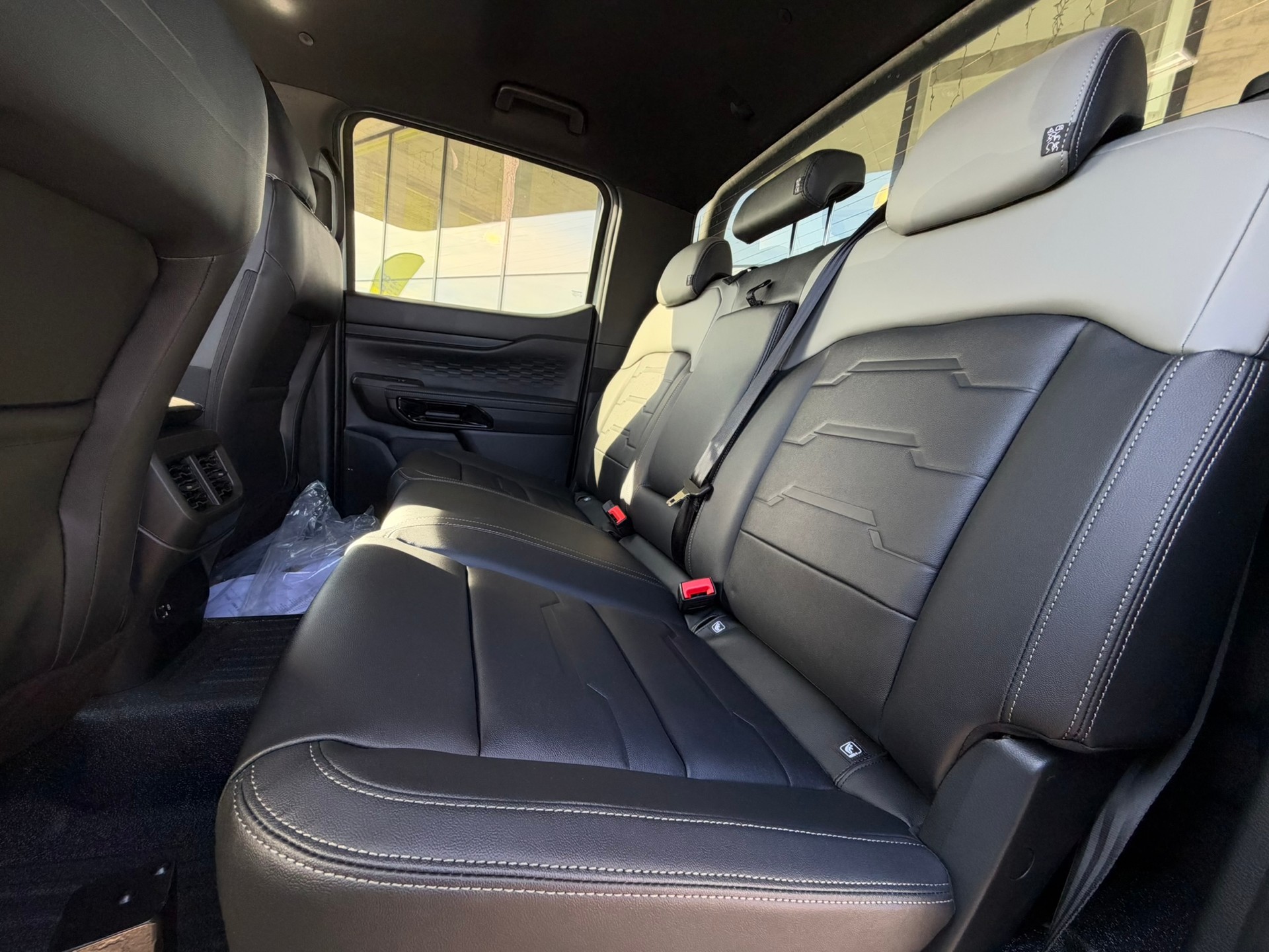 FORD Ranger Limited Chill grey Edition 2.3 Eco Boost e-4WD Automat-image-7