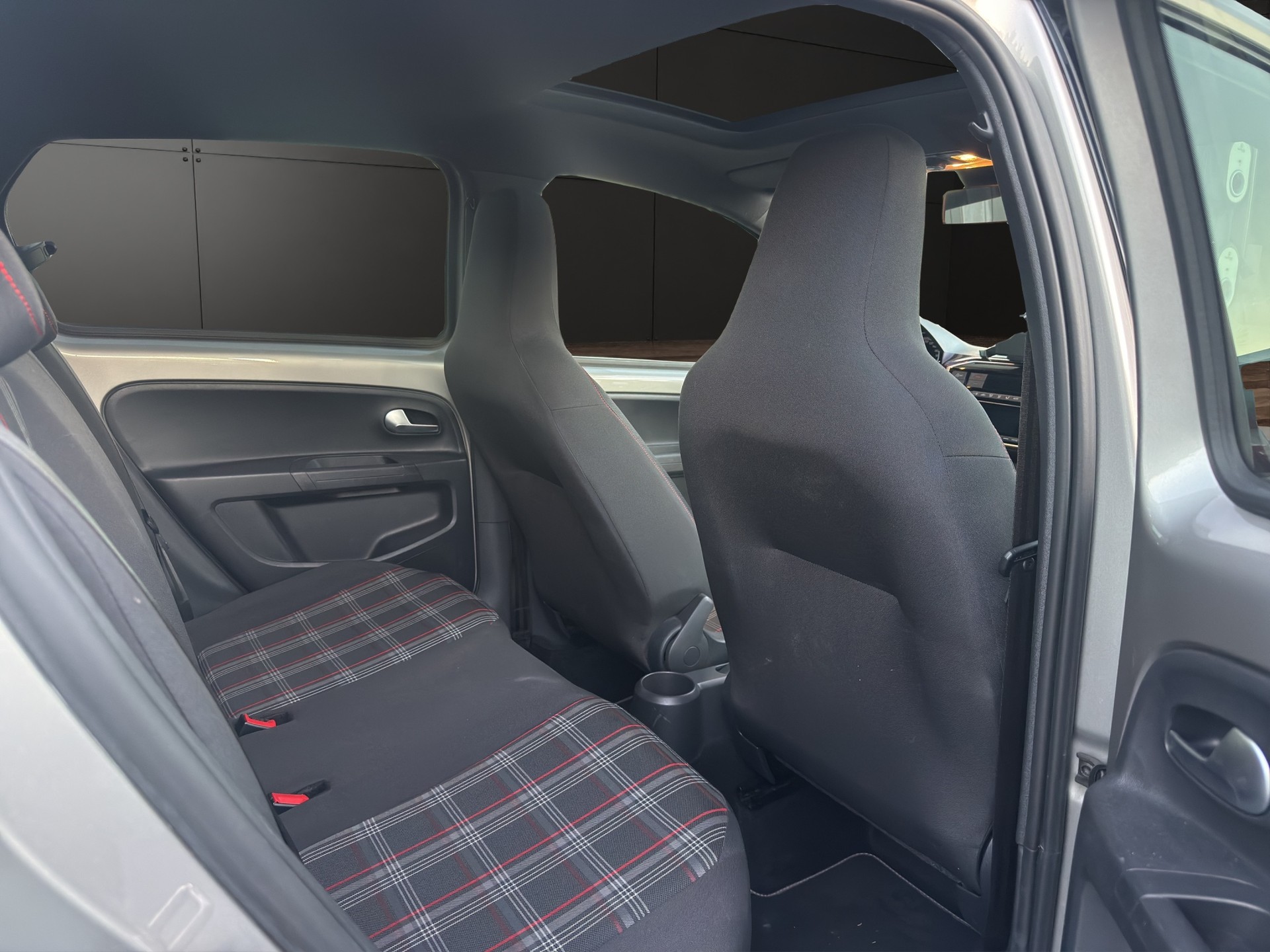 VW Up 1.0 TSI GTI-image-14