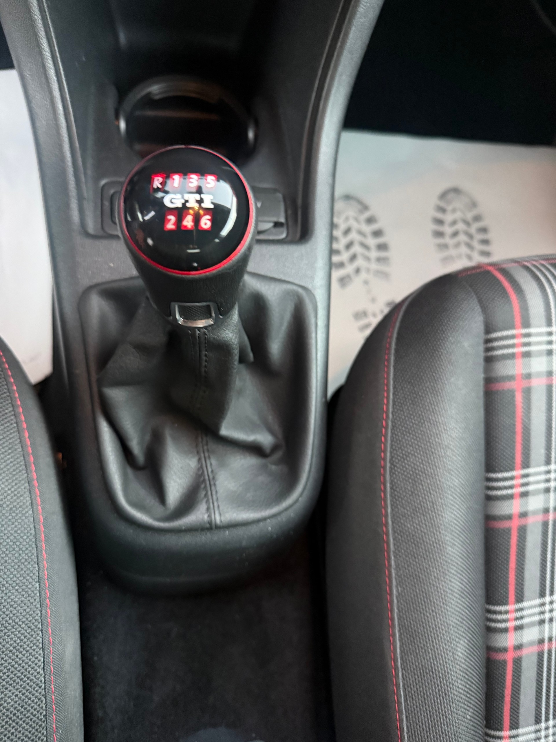 VW Up 1.0 TSI GTI-image-15
