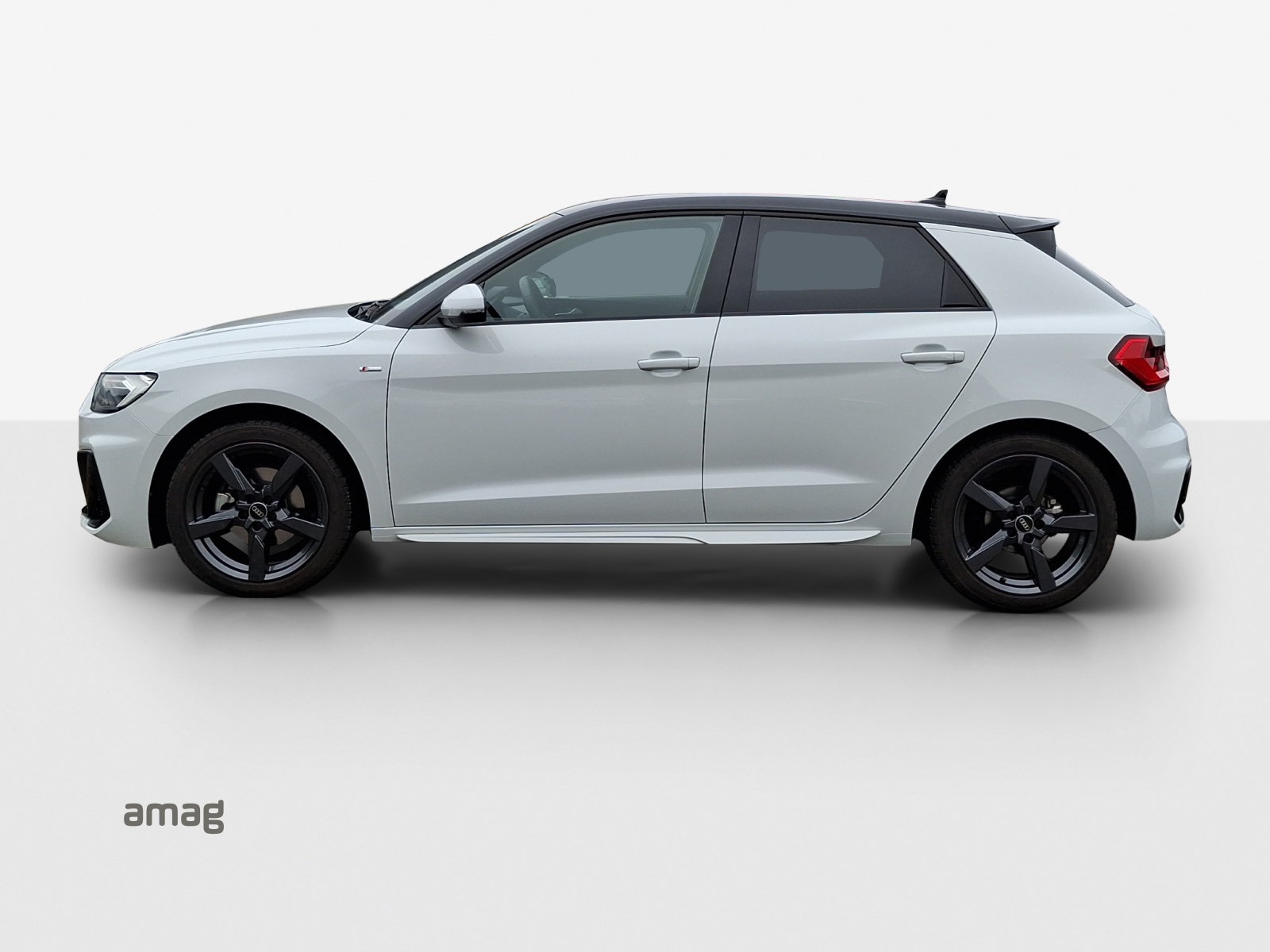 AUDI A1 Sportback 30 TFSI S Line Attraction S-tronic-image-1