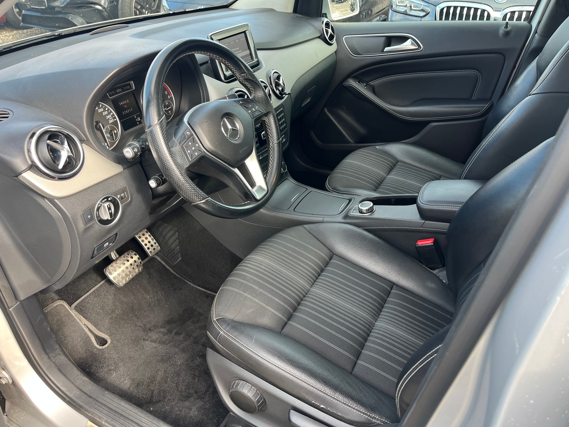 MERCEDES-BENZ B 180 CDI 7G-DCT-image-7