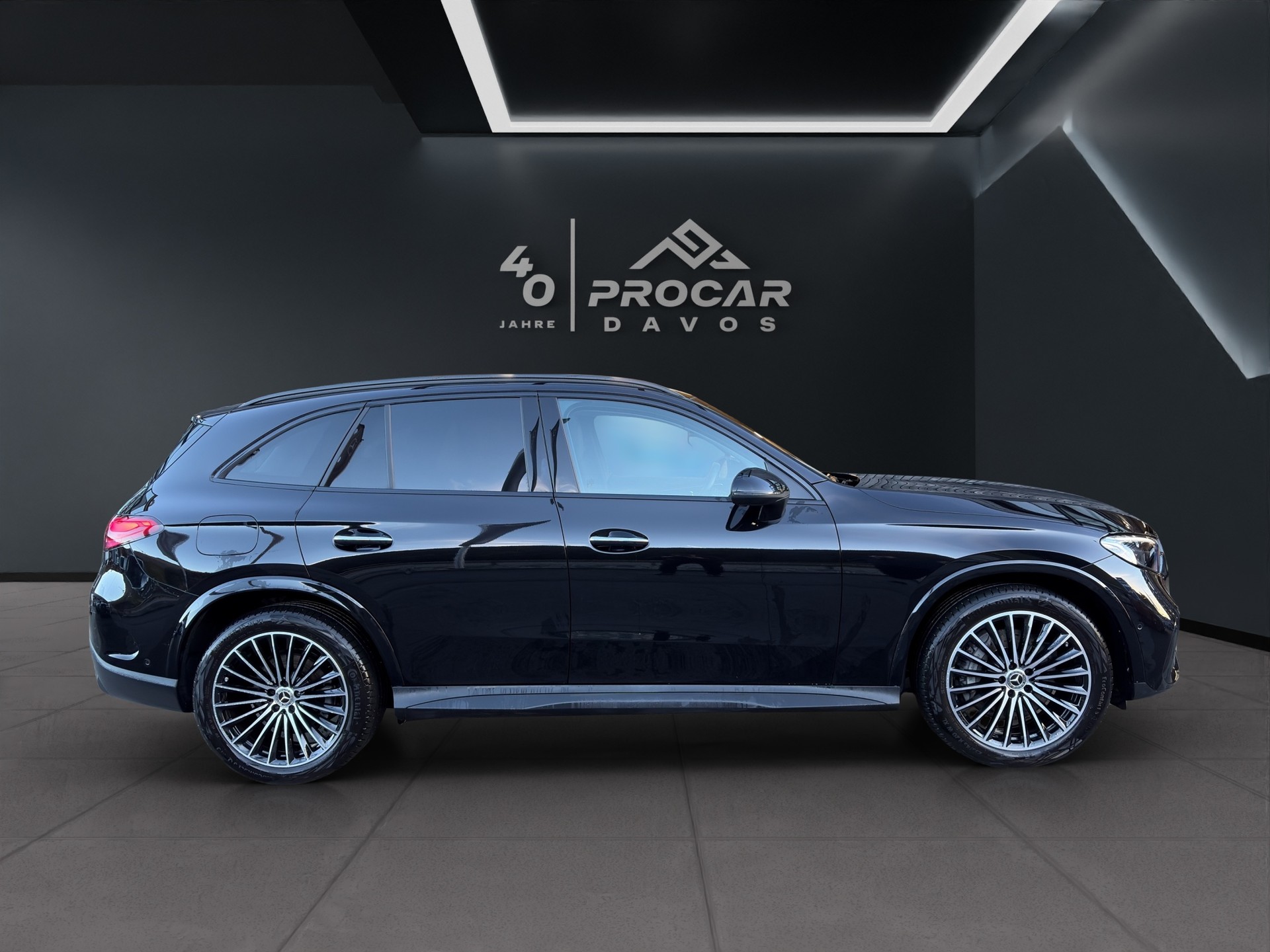 MERCEDES-BENZ GLC-Klasse X254 GLC 220 d AMG Line 4matic-image-1