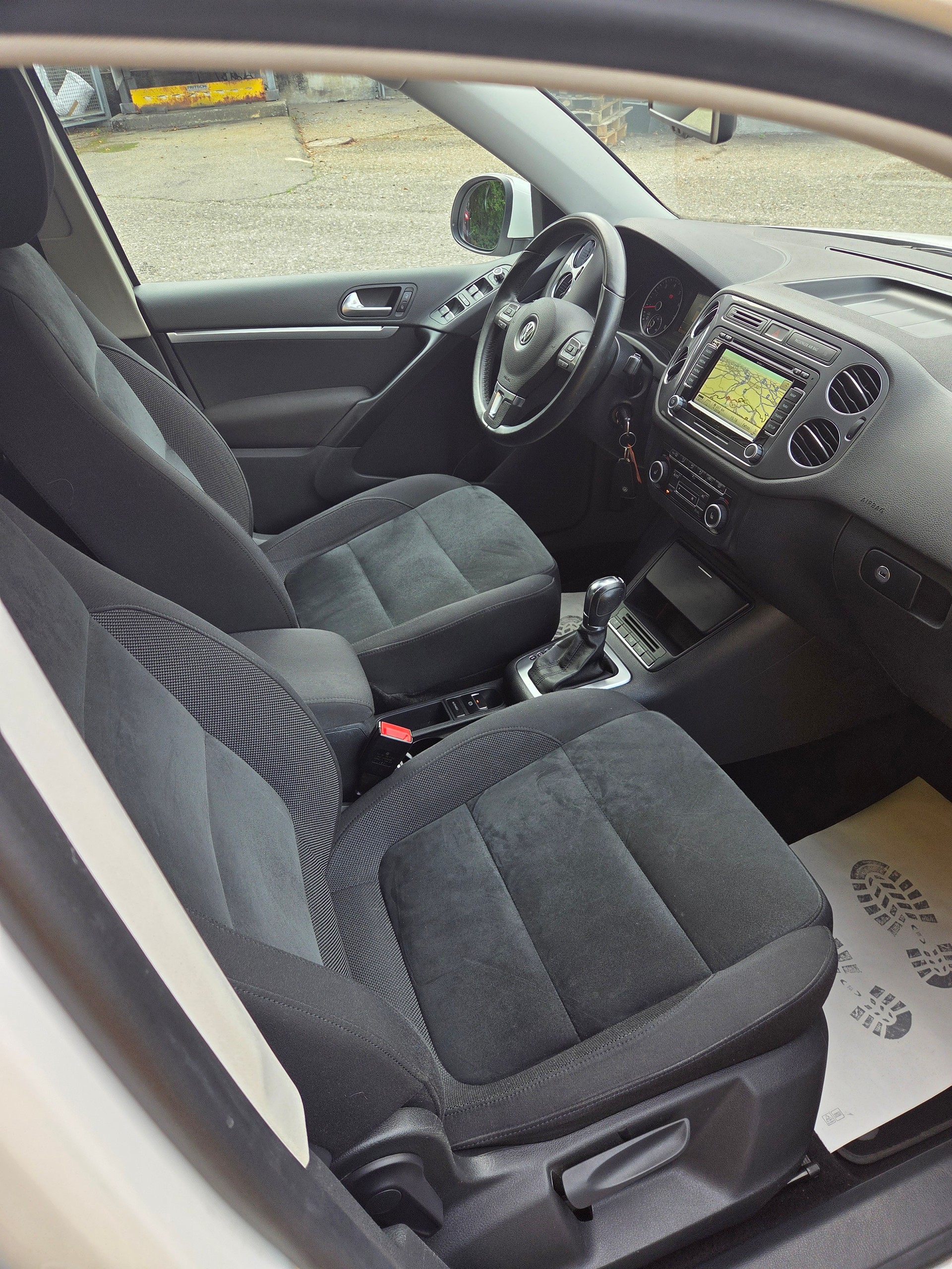 VW Tiguan 2.0 TSI Track&Style 4Motion DSG-image-8