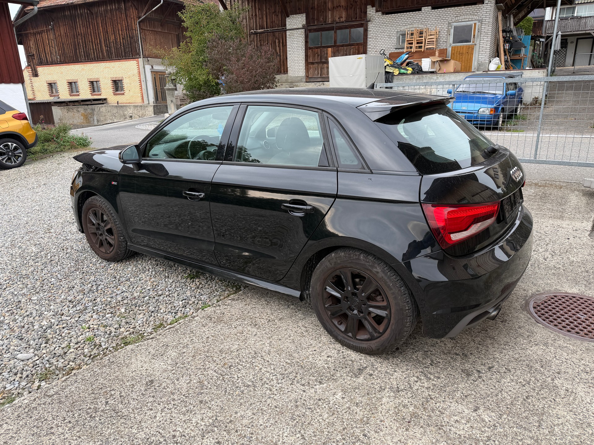 AUDI A1 Sportback 1.0 TFSI S-tronic-image-6