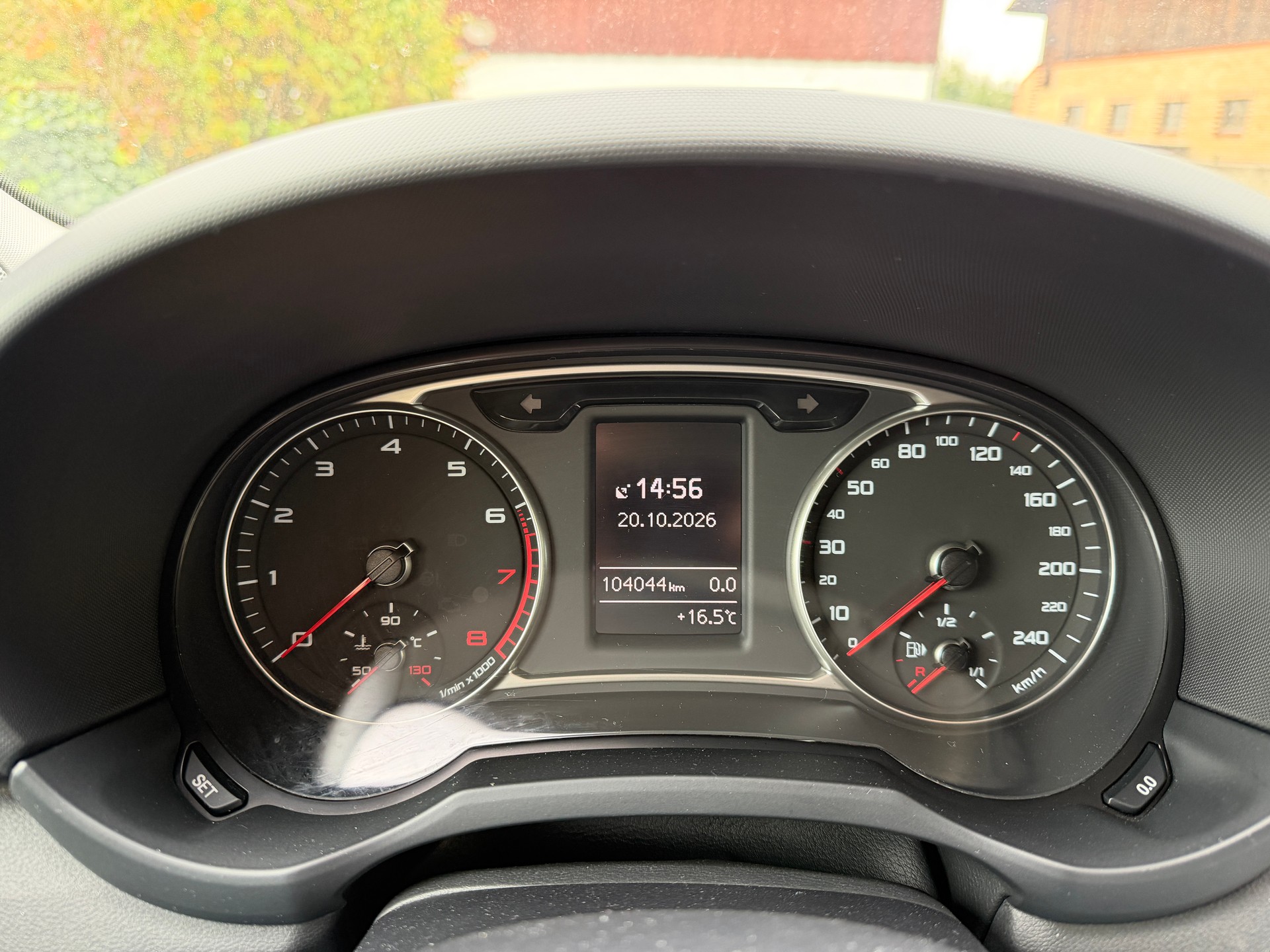 AUDI A1 Sportback 1.0 TFSI S-tronic-image-8