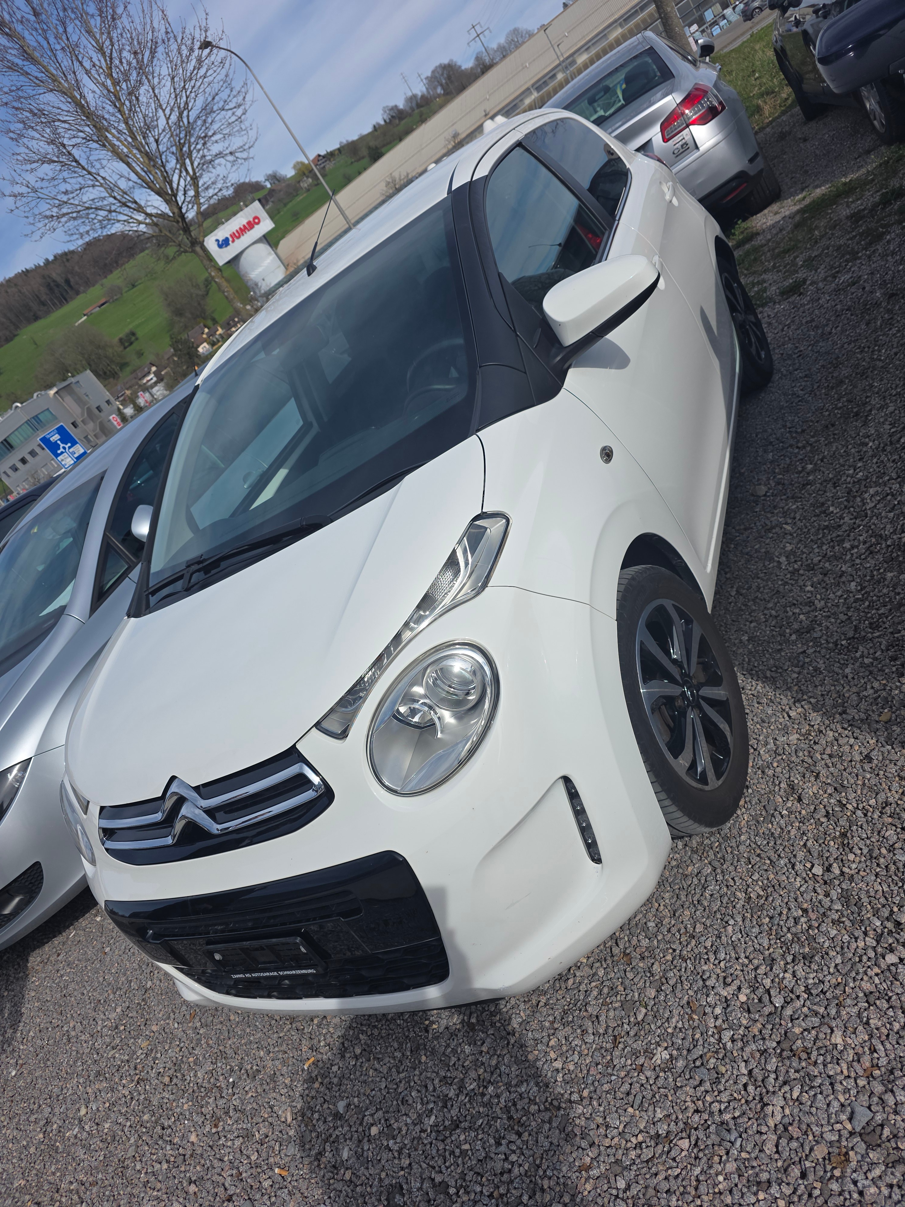 Car photo