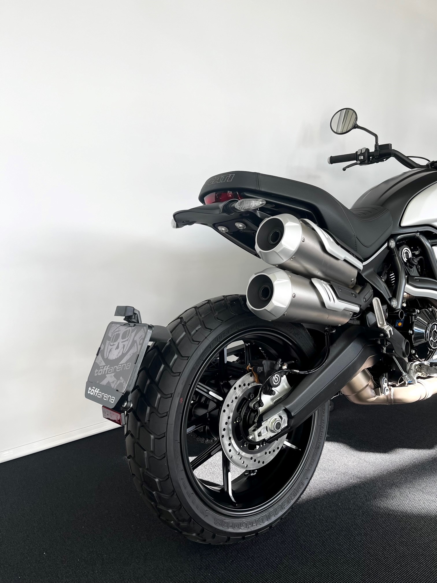 DUCATI Scrambler 1100 Dark Pro-showroom-element-2