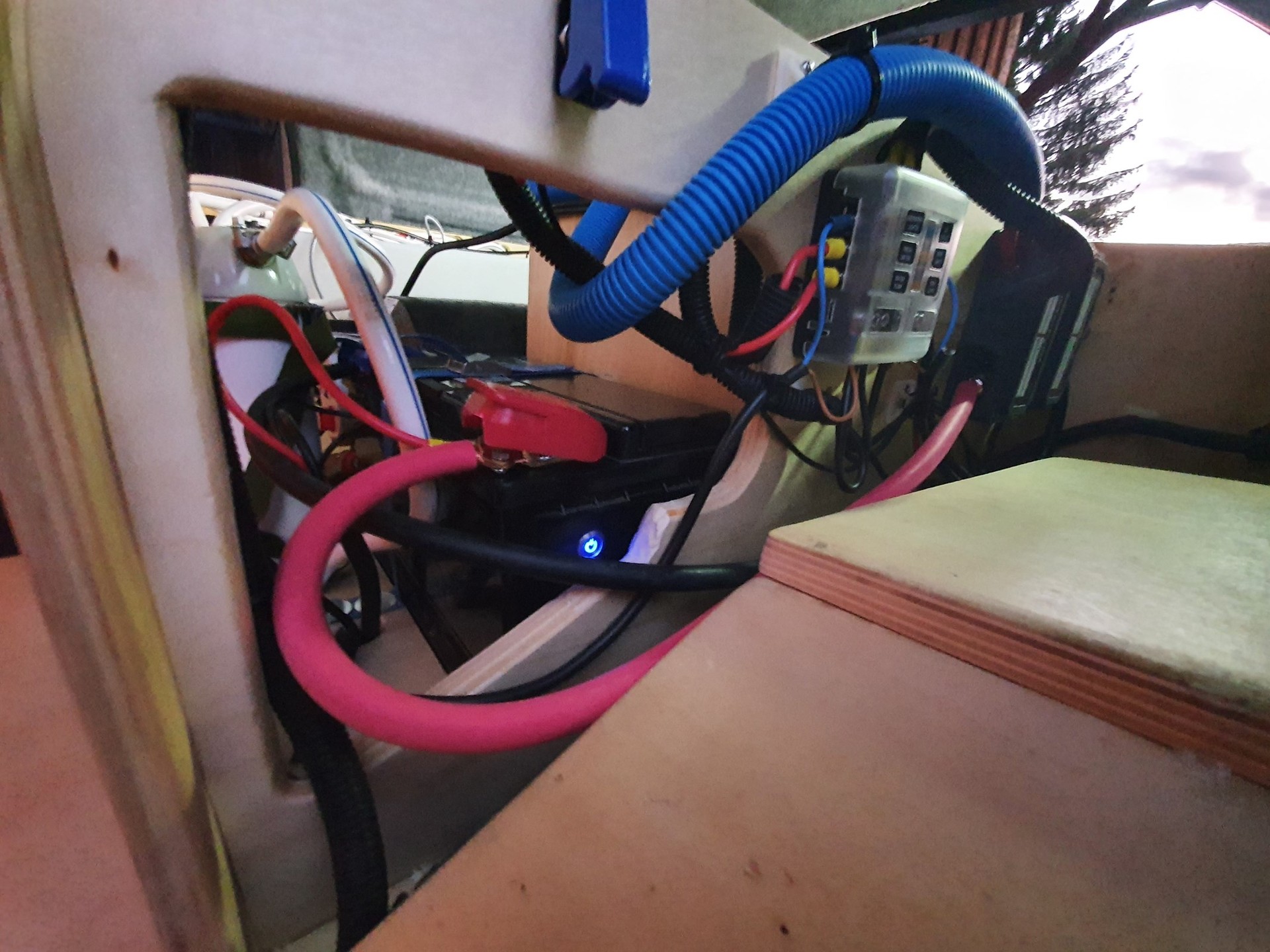 TOYOTA HJ 61 Station GX-image-9