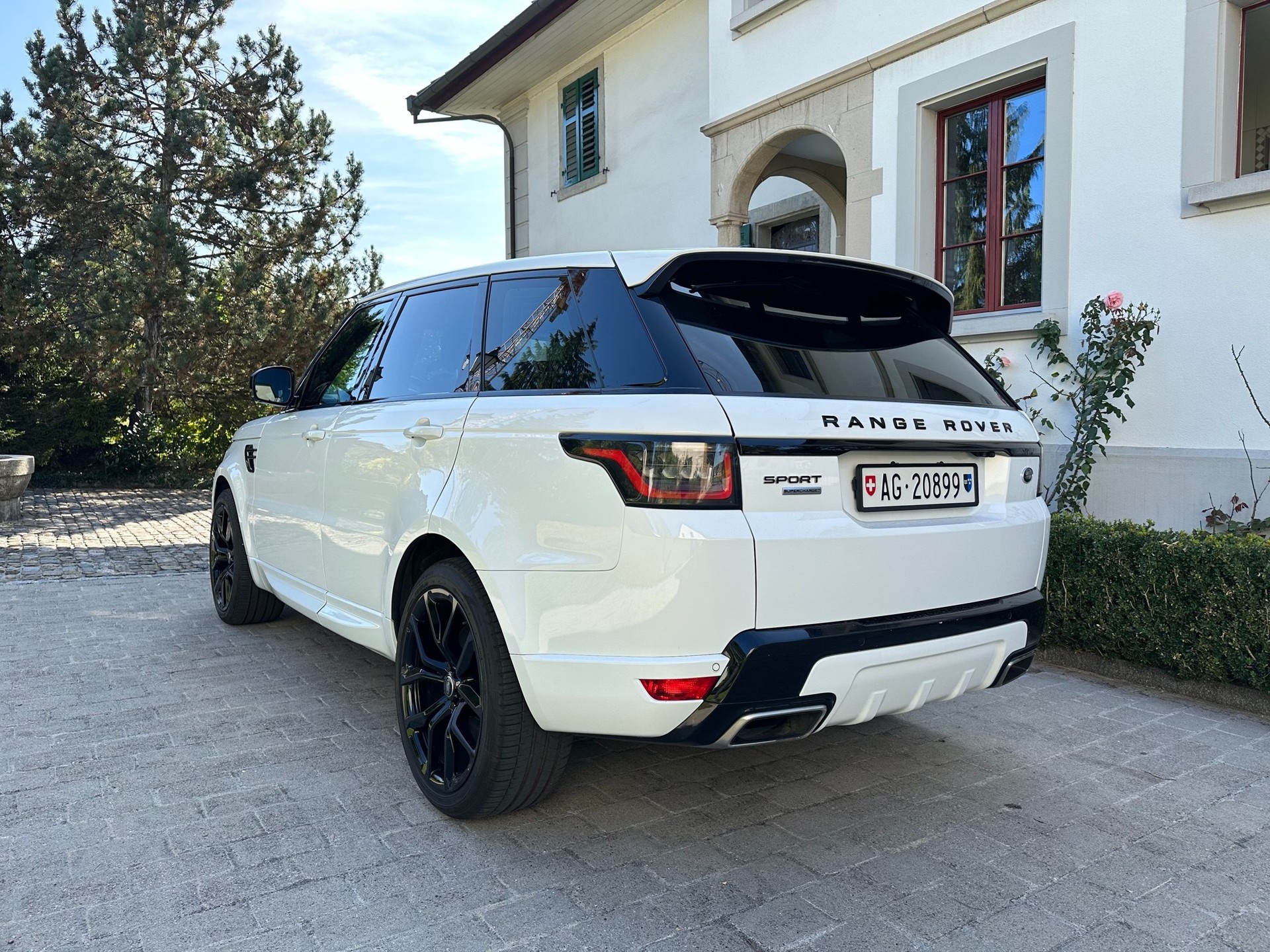 LAND ROVER Range Rover Sport 5.0 V8 S/C HSE Dynamic Automatic-image-5