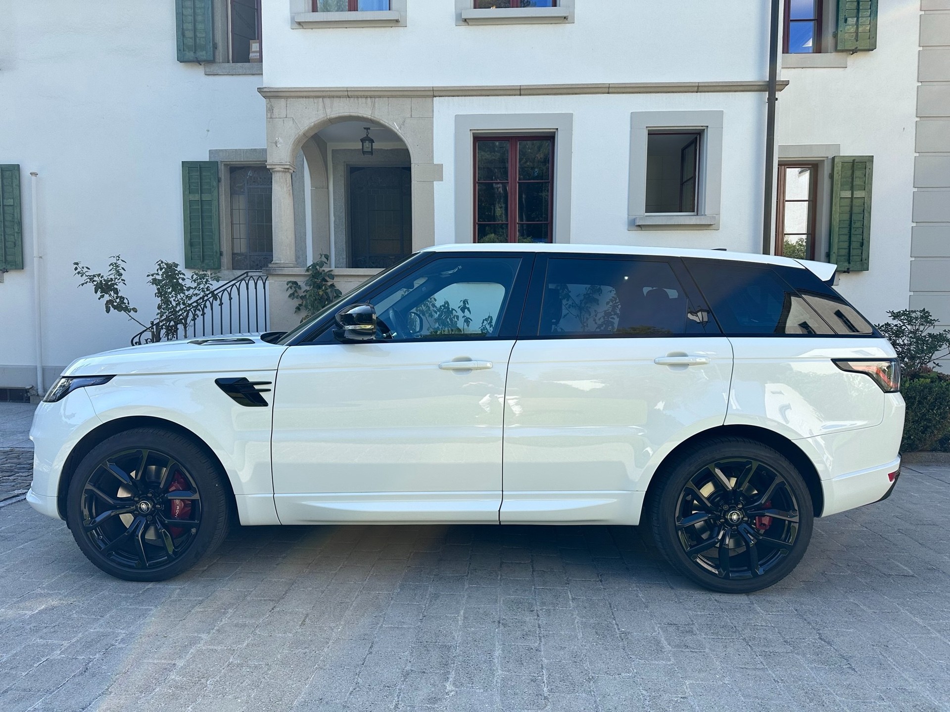 LAND ROVER Range Rover Sport 5.0 V8 S/C HSE Dynamic Automatic-image-3
