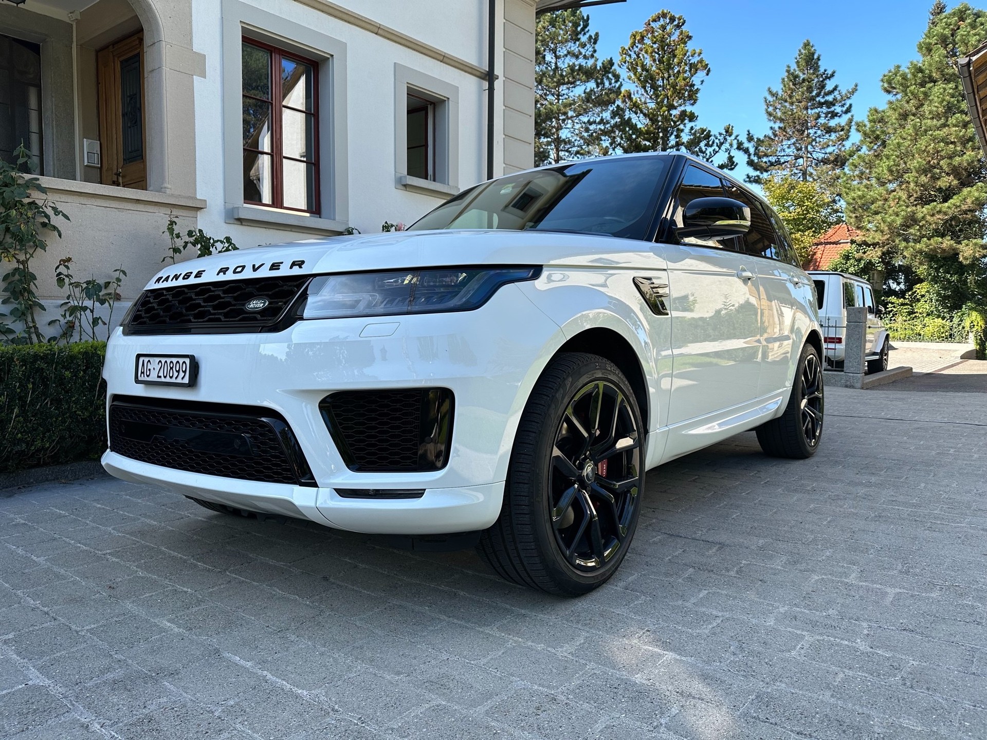 LAND ROVER Range Rover Sport 5.0 V8 S/C HSE Dynamic Automatic-image-2