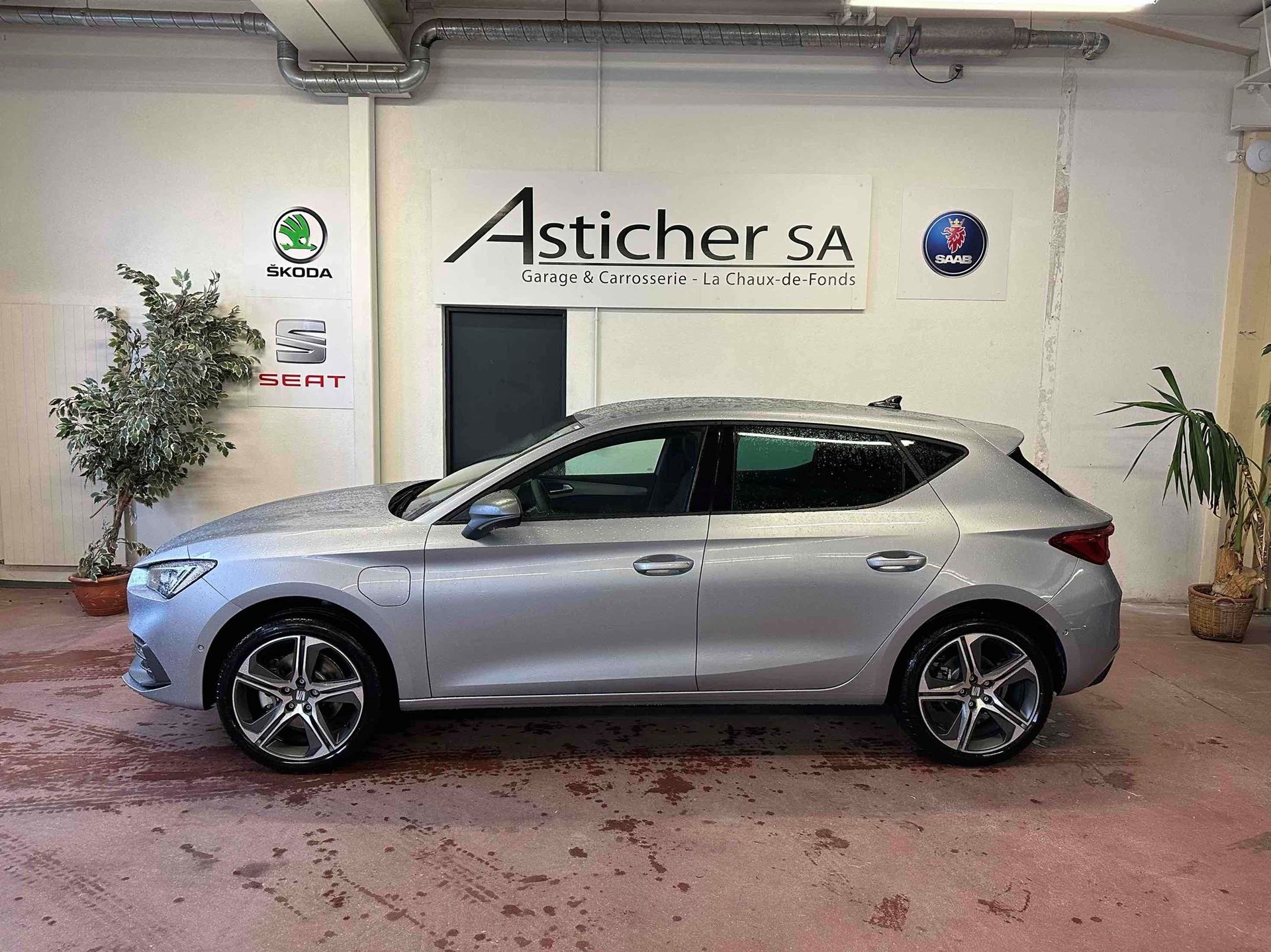 SEAT Leon 1.4 eHybrid pHEV DSG Move FR-image-1