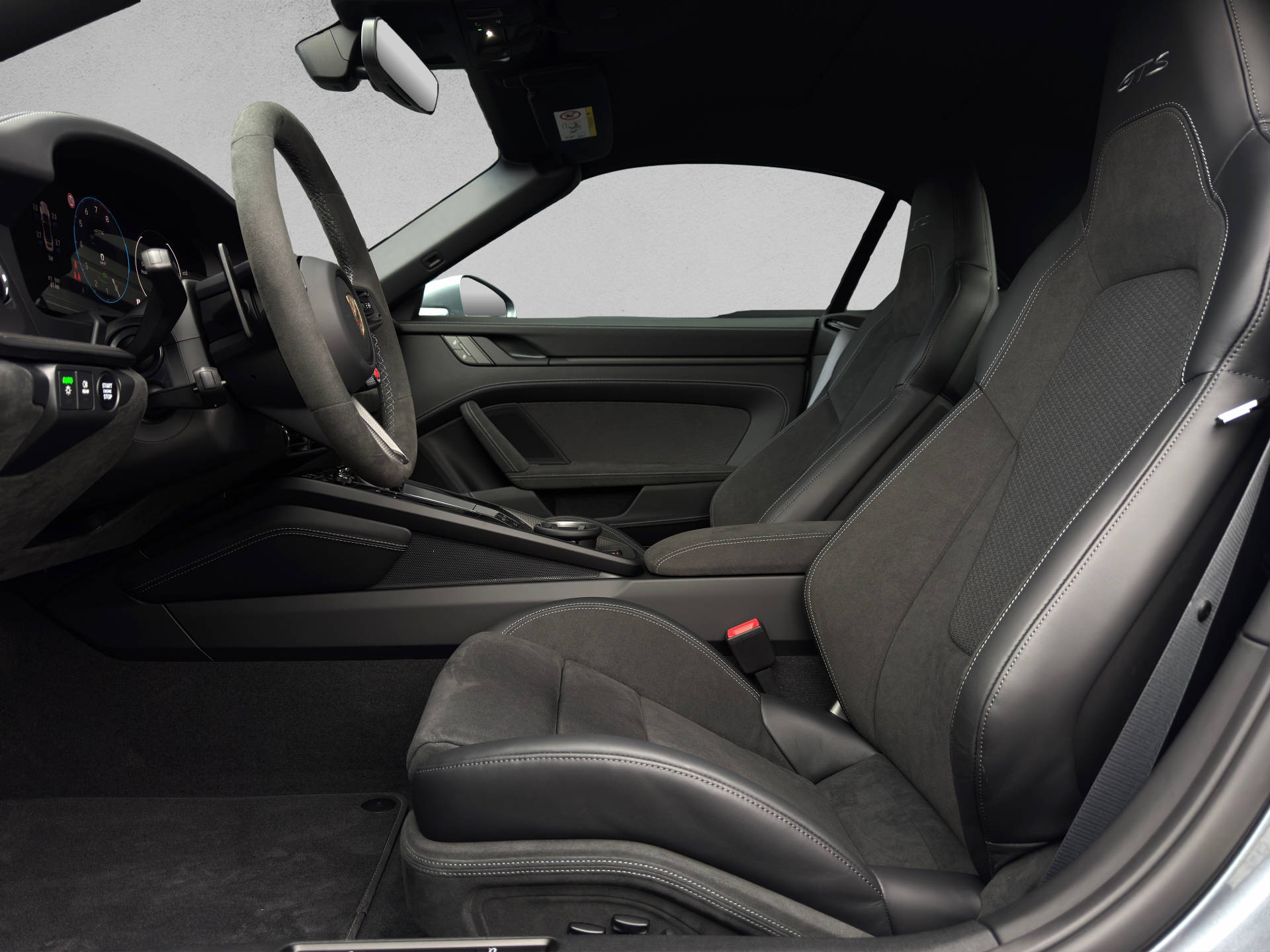 PORSCHE 911 Carrera GTS Cabriolet-image-6