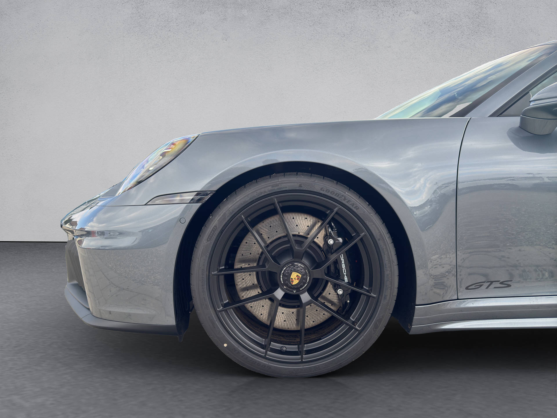 PORSCHE 911 Carrera GTS Cabriolet-image-14