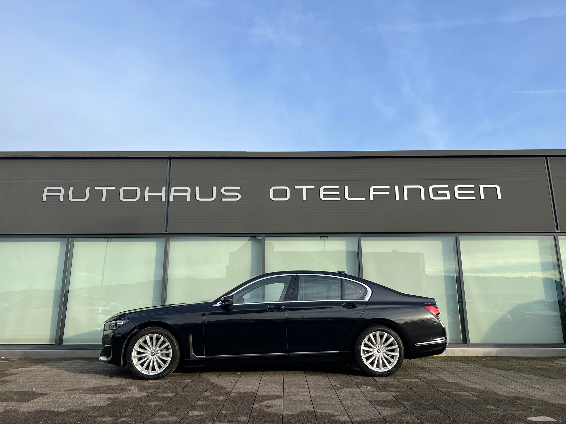 BMW 730d xDrive Steptronic-image-0