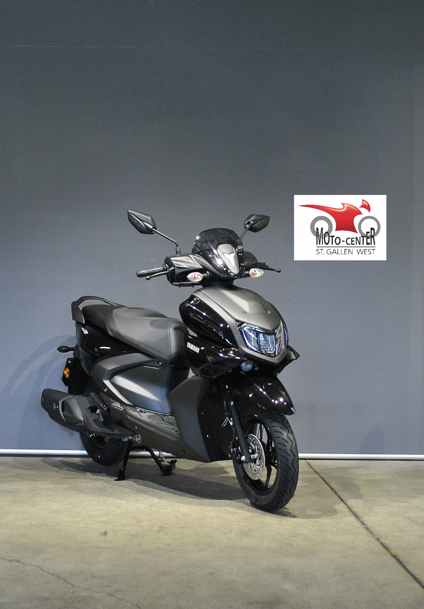 YAMAHA RayZR 125