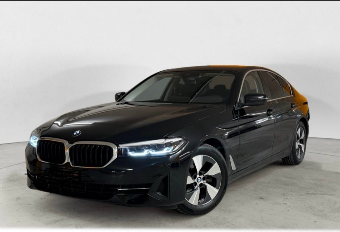 BMW 520d xDrive 48V Touring Luxury Steptronic-image-24