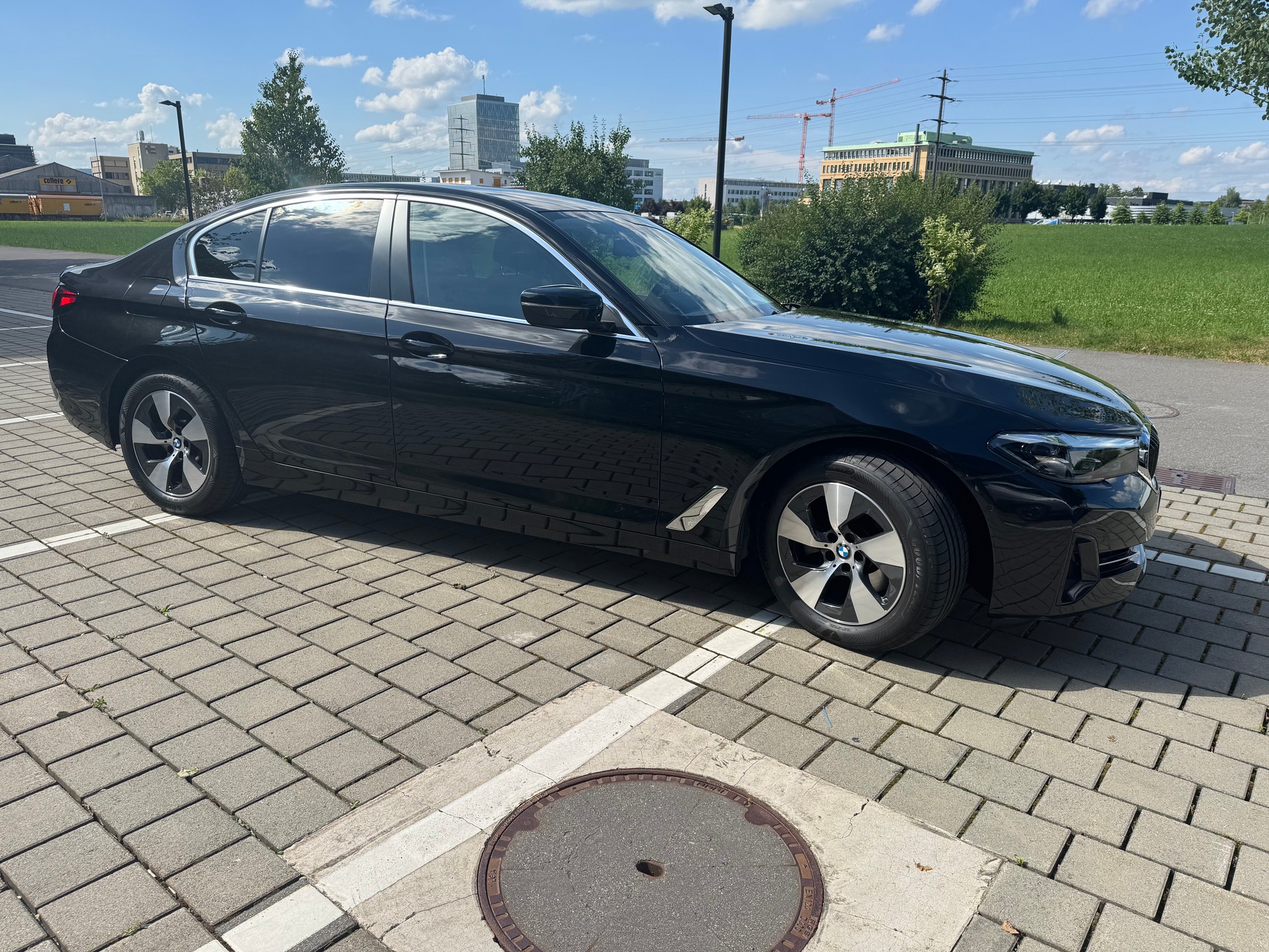 BMW 520d xDrive 48V Touring Luxury Steptronic-image-29