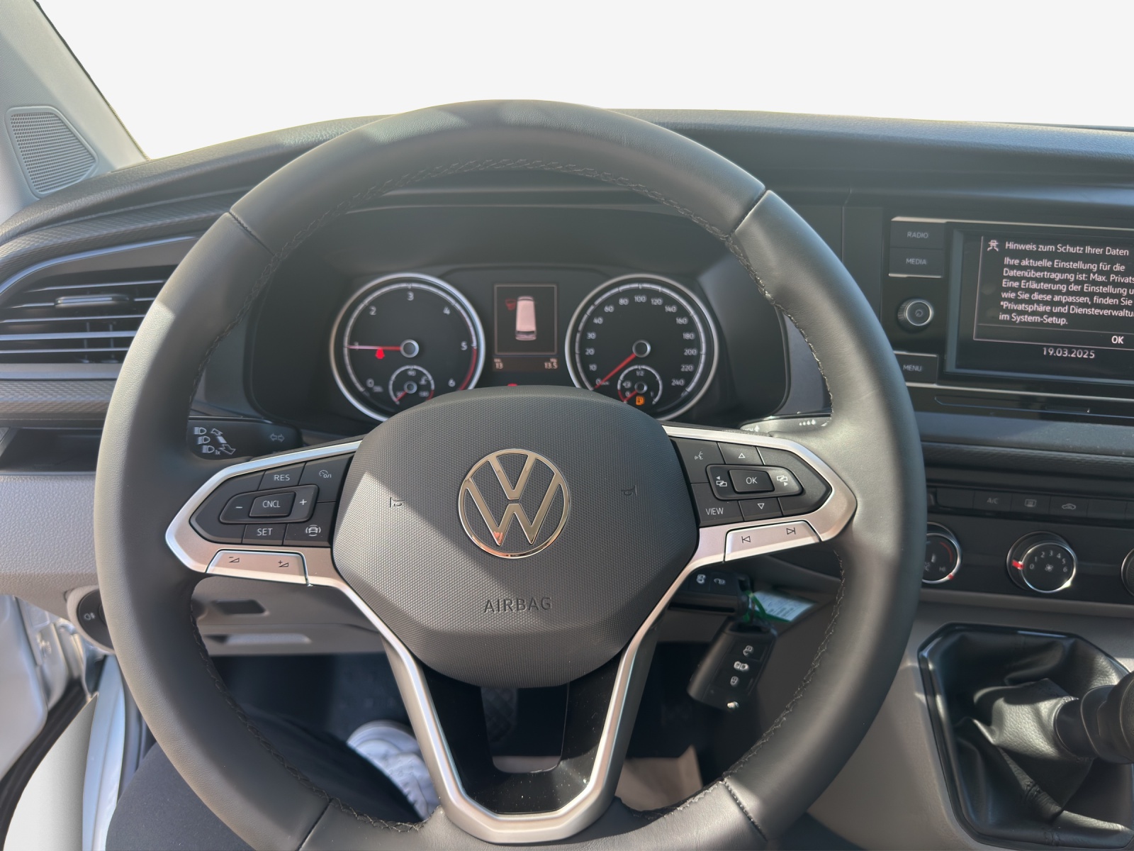 VW T6.1 2.0 TDI-image-9