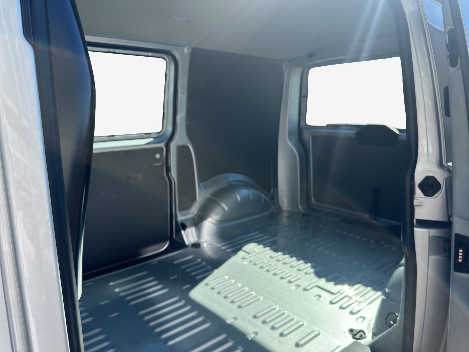 VW T6.1 2.0 TDI-image-11