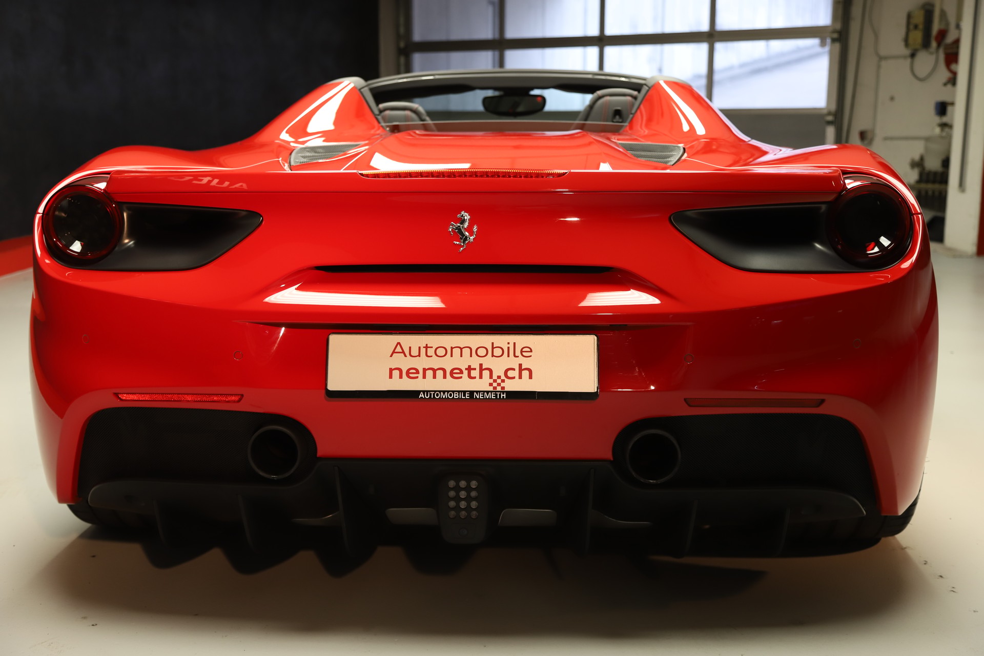 FERRARI 488 Spider 3.9 V8-image-3
