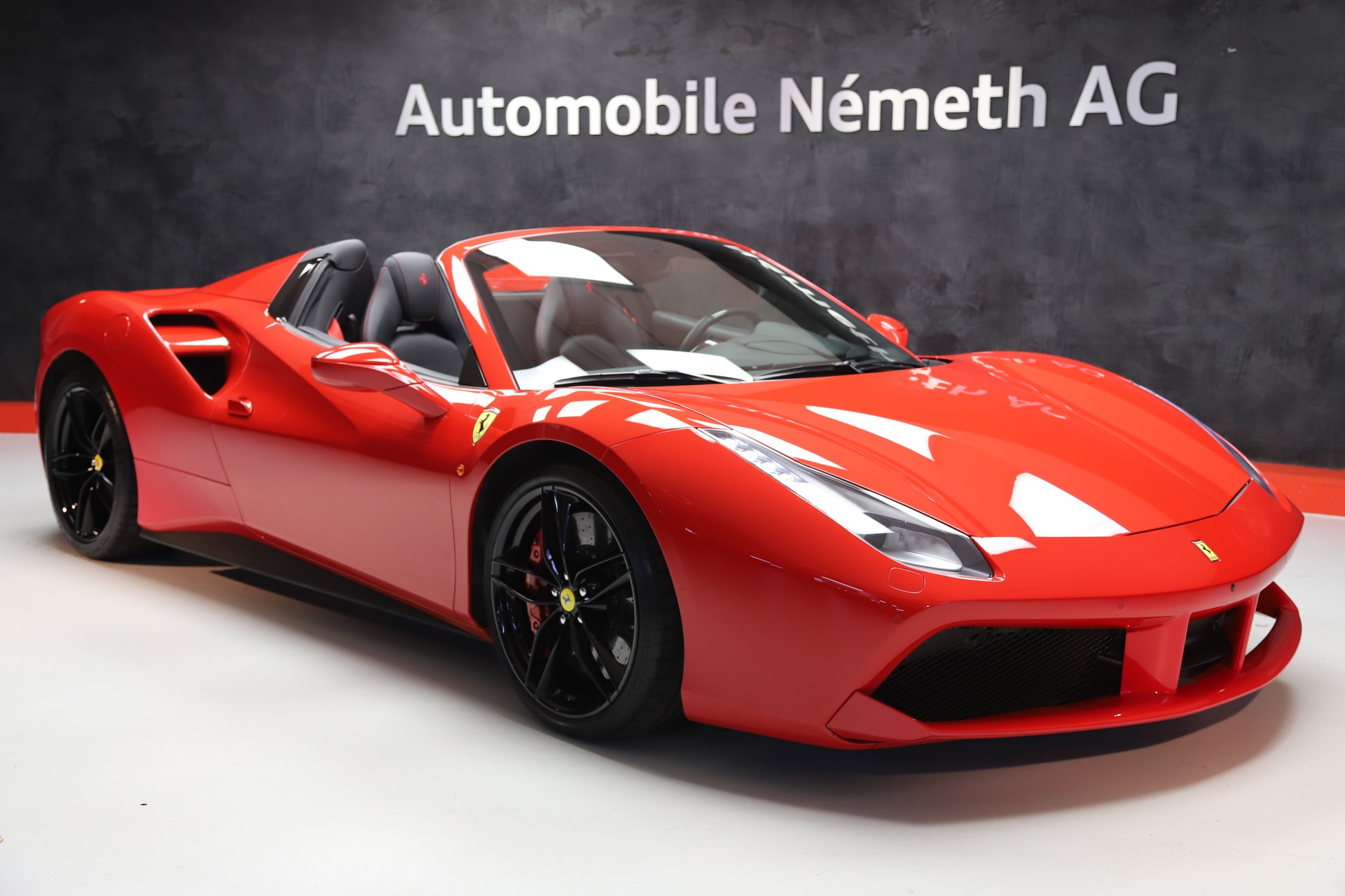 FERRARI 488 Spider 3.9 V8-image-0