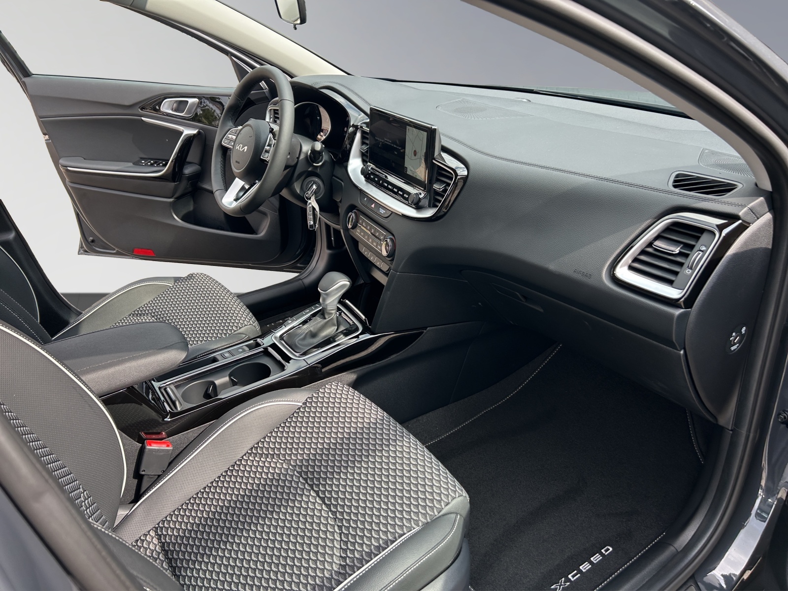 KIA XCeed 1.6 T-GDi Gold ADA-image-15