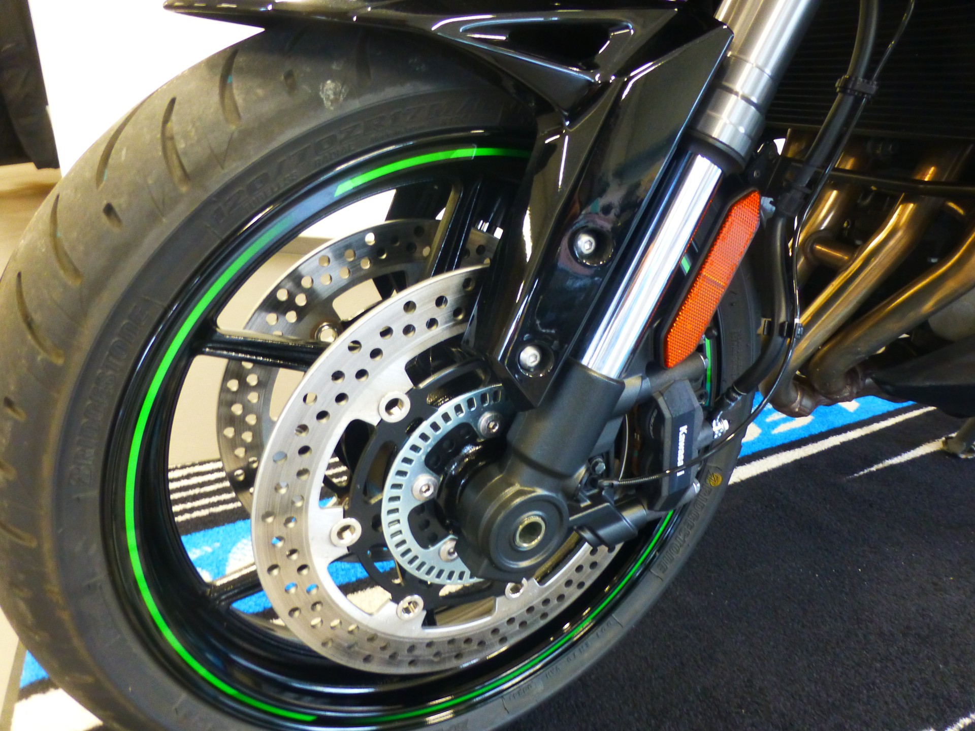 KAWASAKI Versys 1100 SE Grand Tourer-image-6