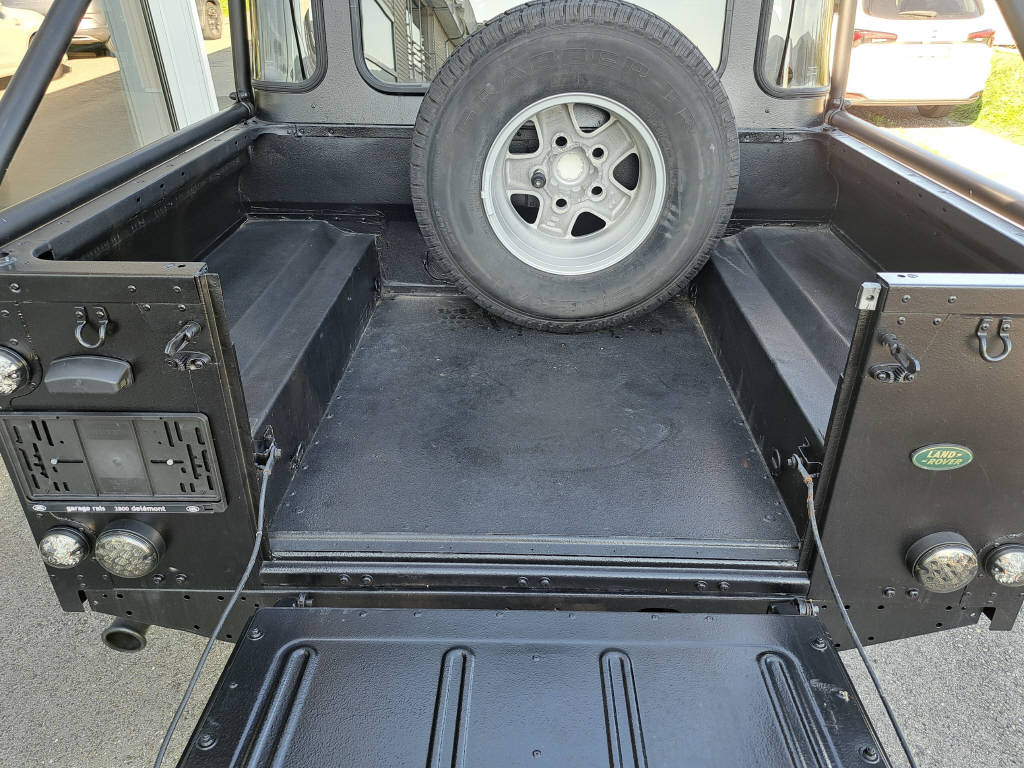 LAND ROVER Defender 110 double-cabine Pick-up 2.4 Tdi-image-13