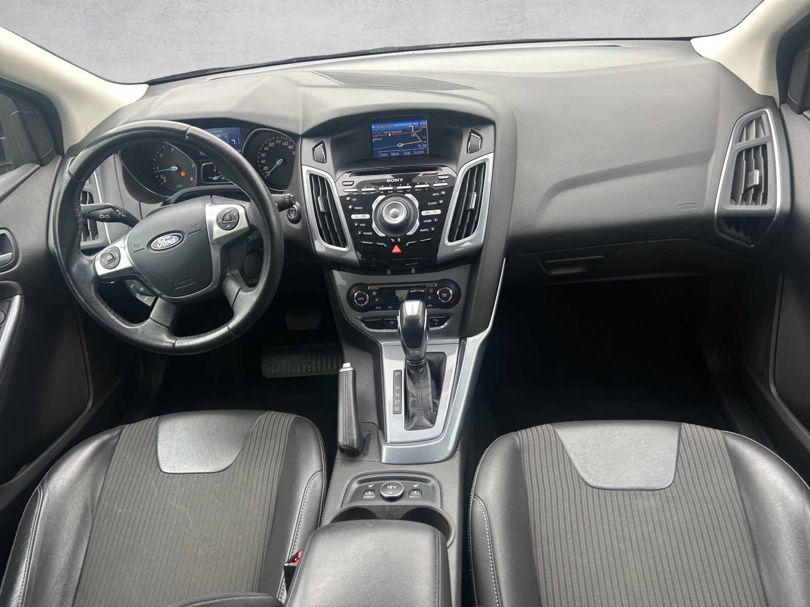 FORD Focus 2.0 TDCi Titanium PowerShift-image-8
