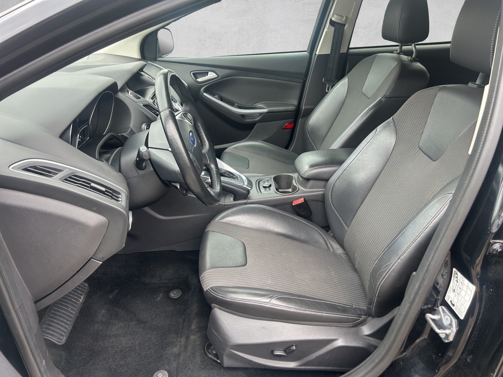 FORD Focus 2.0 TDCi Titanium PowerShift-image-5
