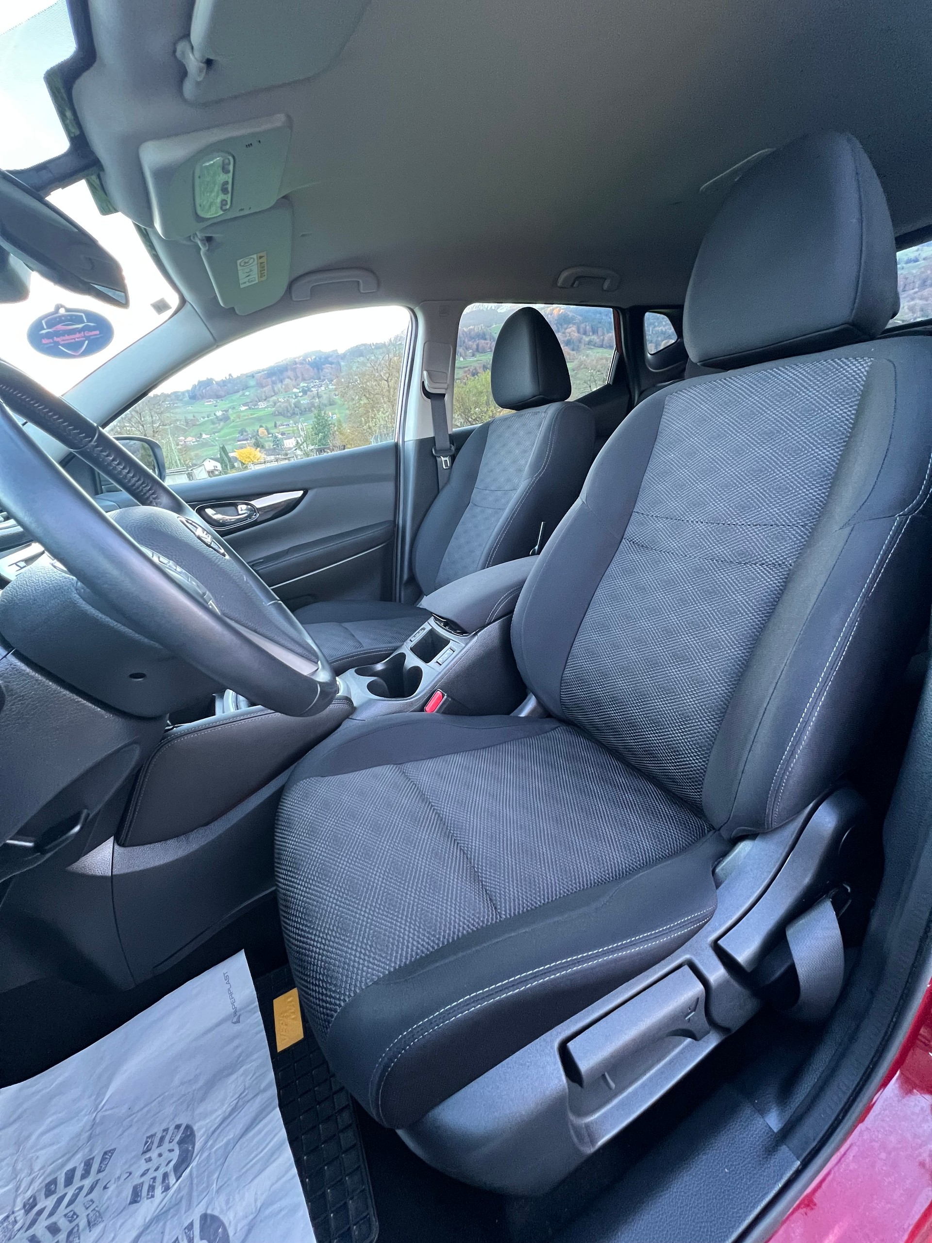 NISSAN Qashqai 1.6 dCi 360° ALL-MODE 4x4 (CHF 295.90/Monat)-image-9