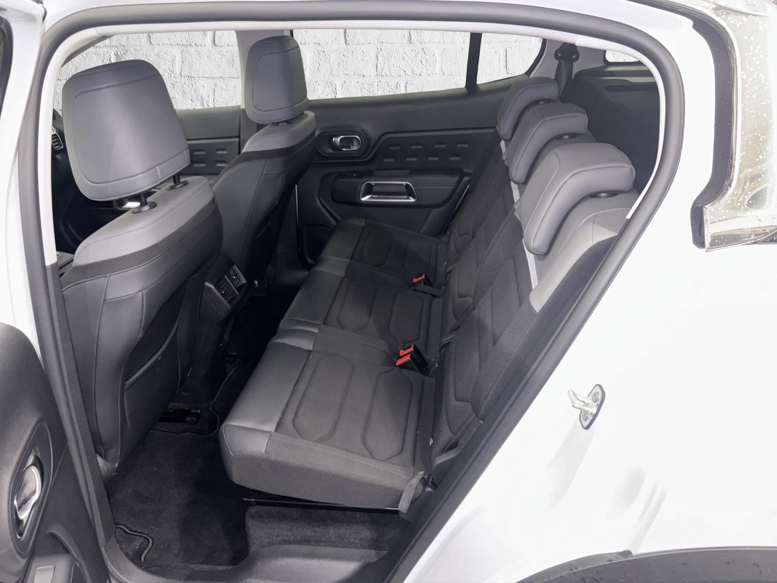 CITROEN C5 Aircross 1.2 Hybrid Swiss Edition-image-9