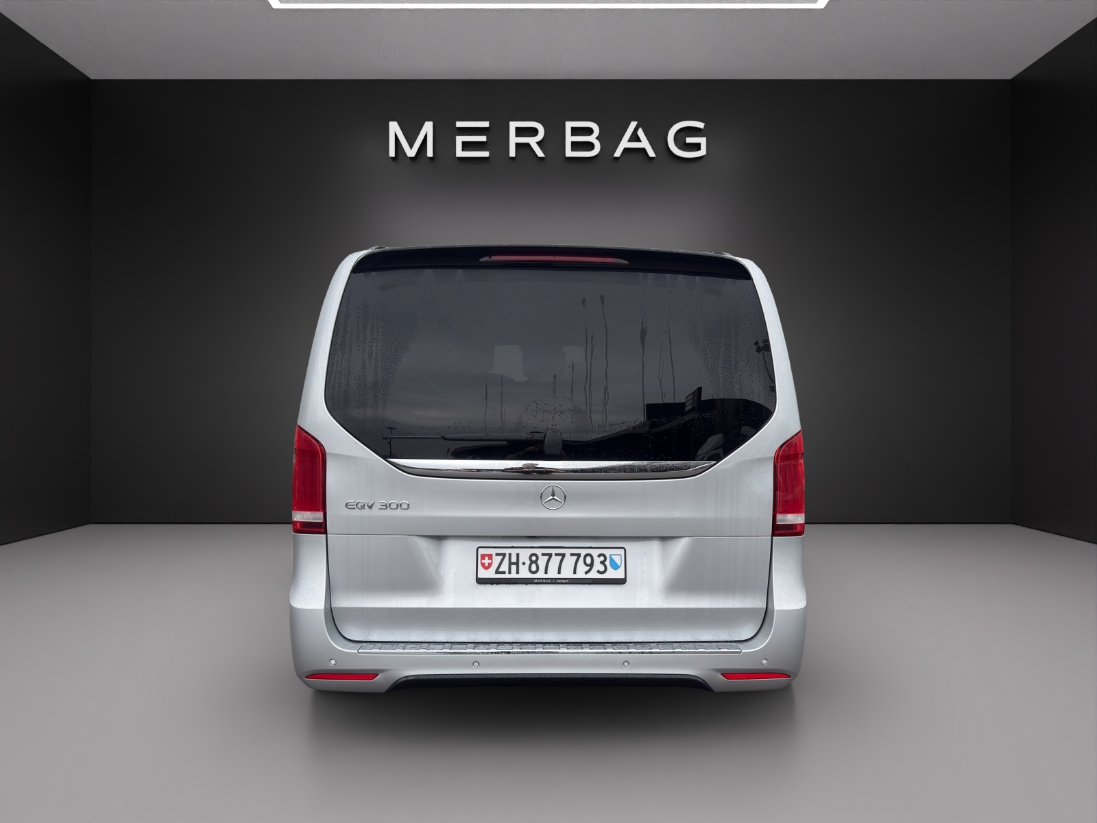 MERCEDES-BENZ EQV 300 lang-image-2