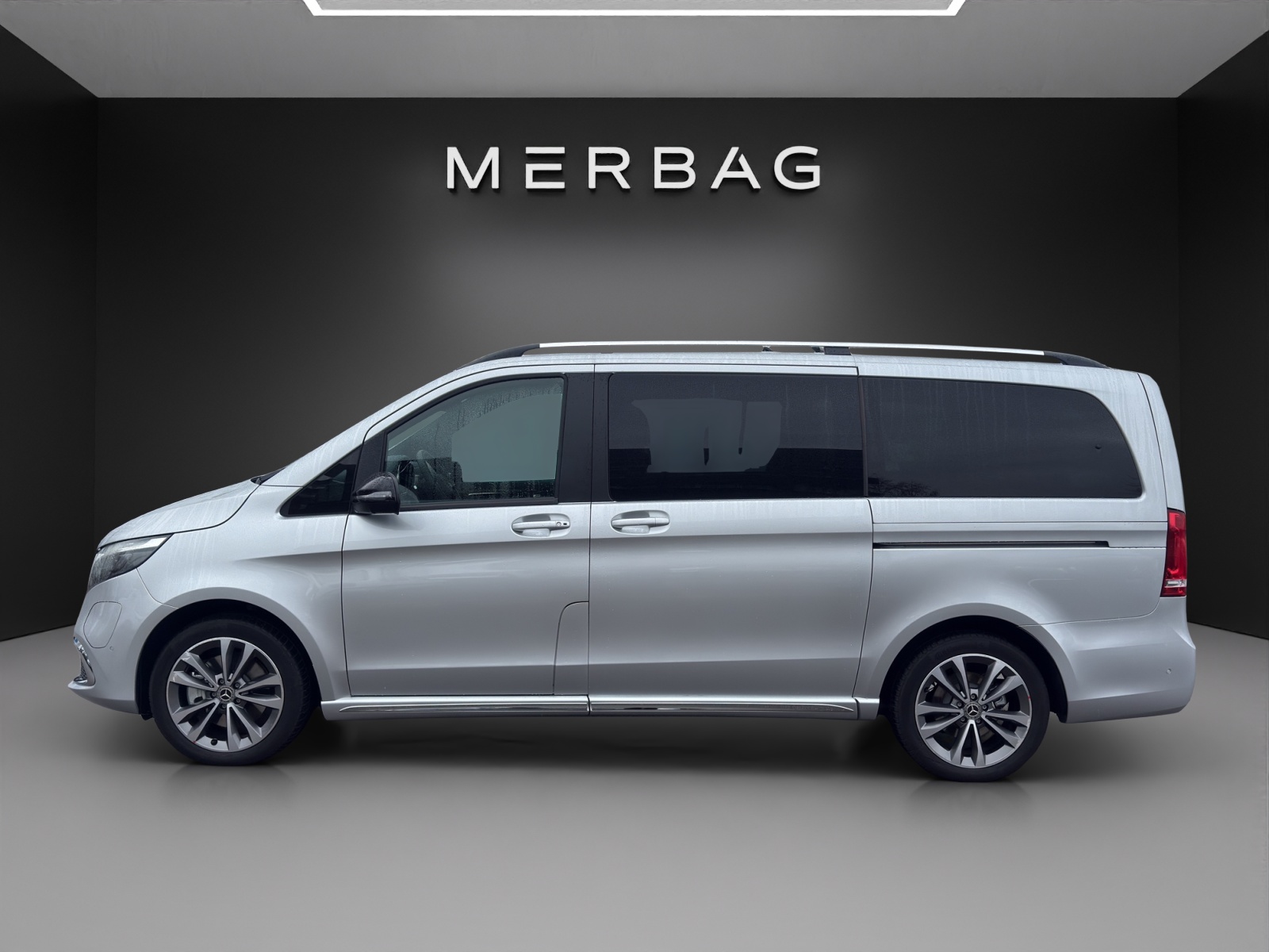 MERCEDES-BENZ EQV 300 lang-image-4