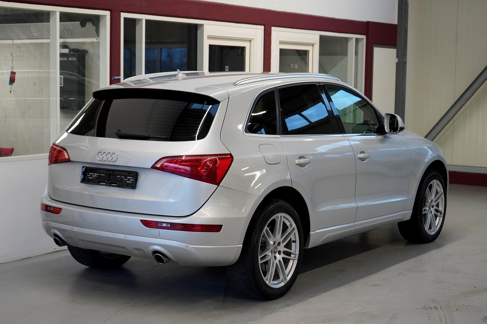 AUDI Q5 3.0 TDI quattro S-tronic-image-6
