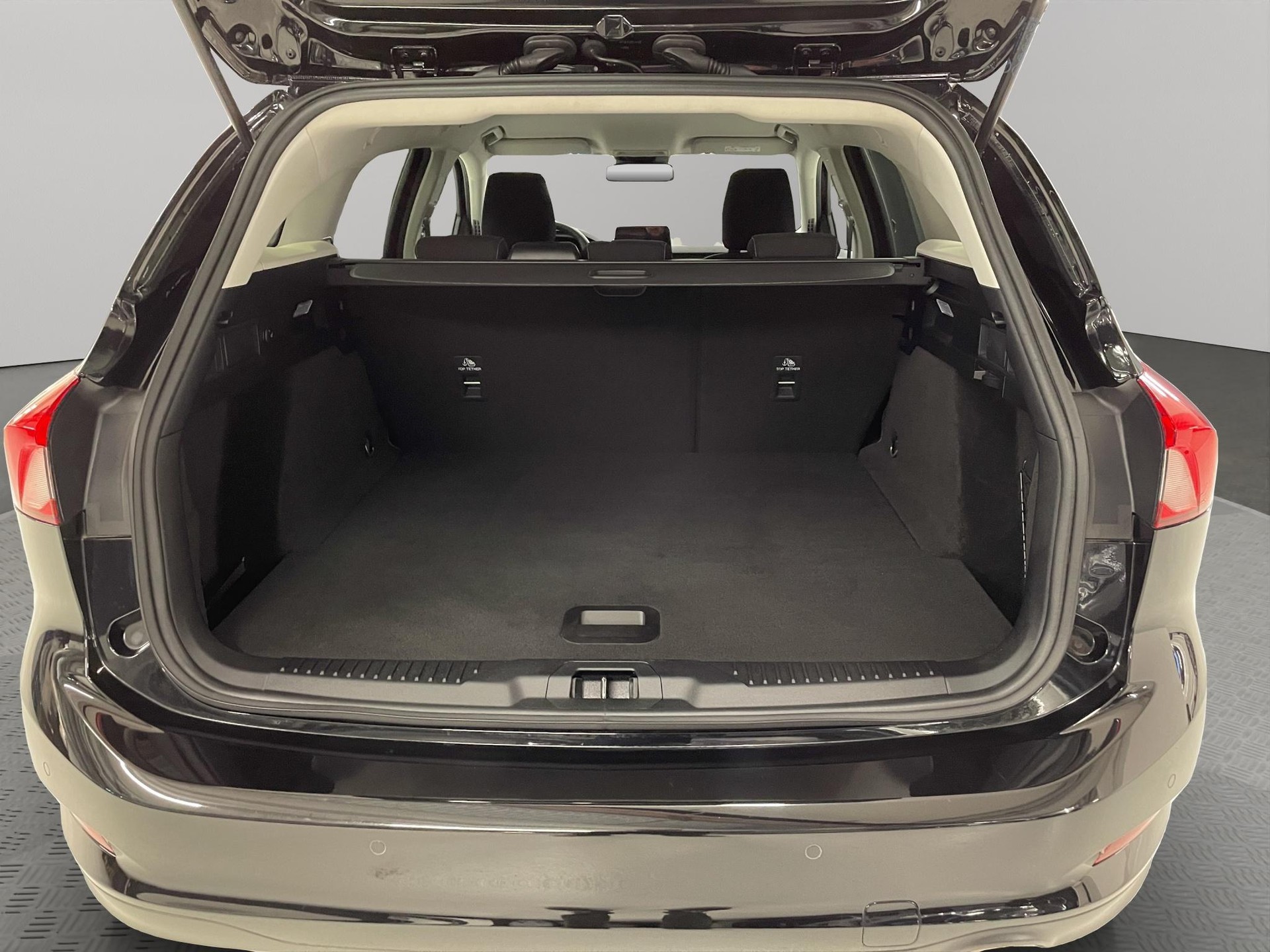 FORD Focus Station Wagon 1.0i EcoB Hybrid 125 Cool & Connect-image-14