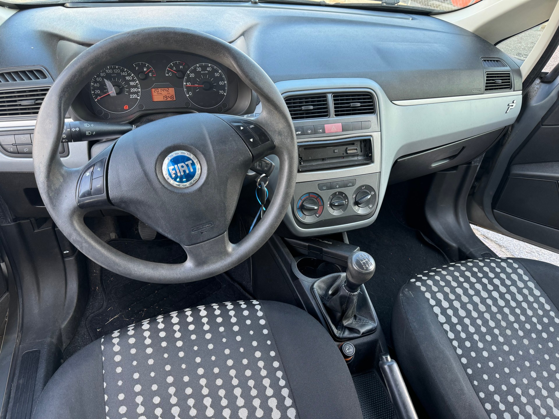 FIAT Punto 1.3 JTD Dynamic-image-4