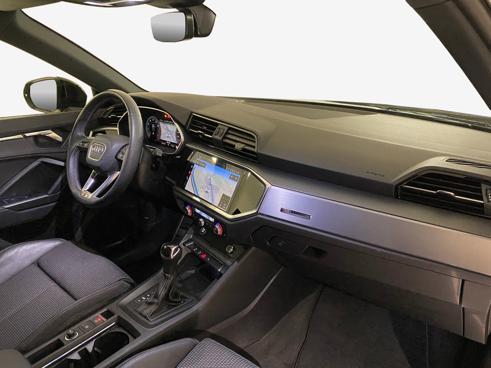 AUDI Q3 35 TFSI S line Attraction S-tronic-image-13