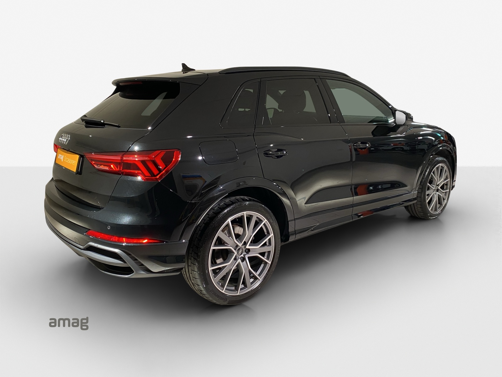 AUDI Q3 35 TFSI S line Attraction S-tronic-image-4
