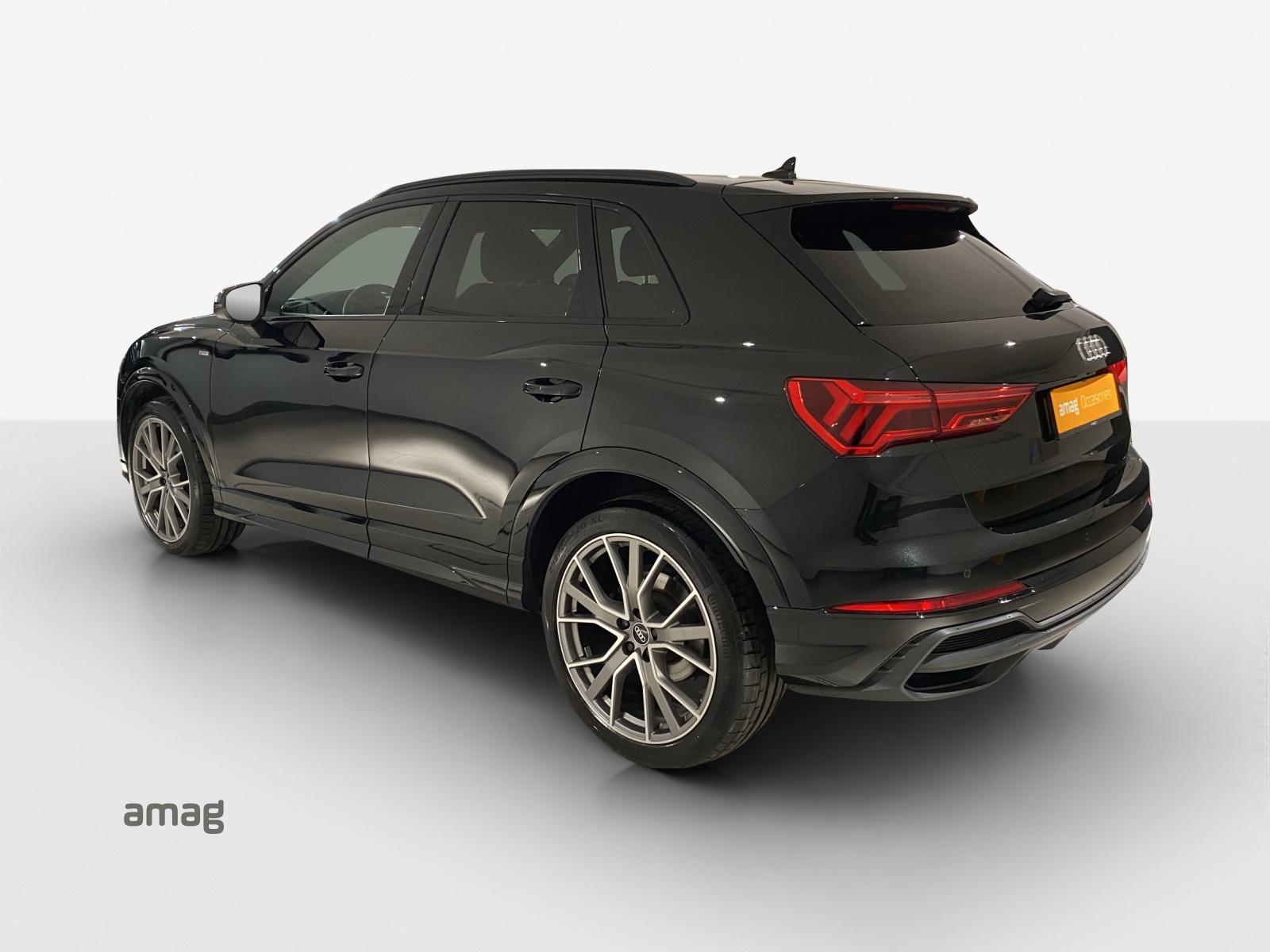AUDI Q3 35 TFSI S line Attraction S-tronic-image-2