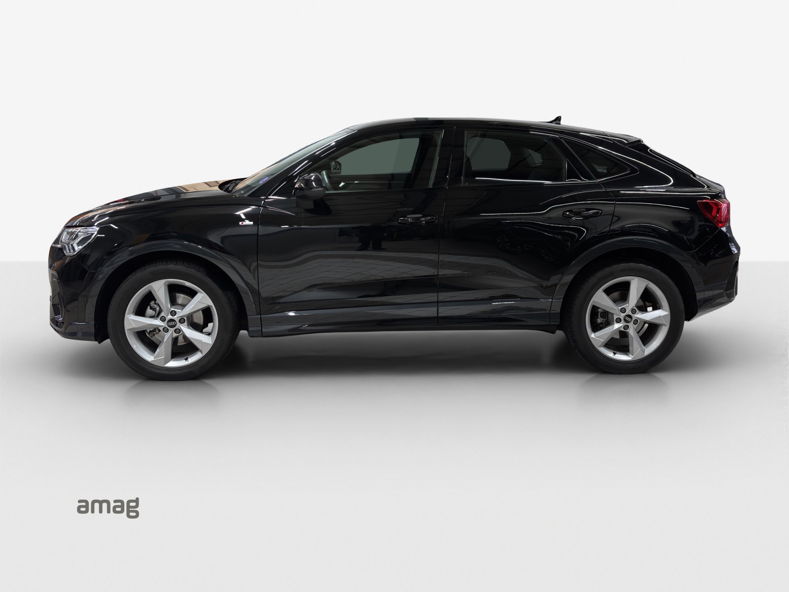 AUDI Q3 Sportback 35 TFSI S line Attraction S-tronic-image-1