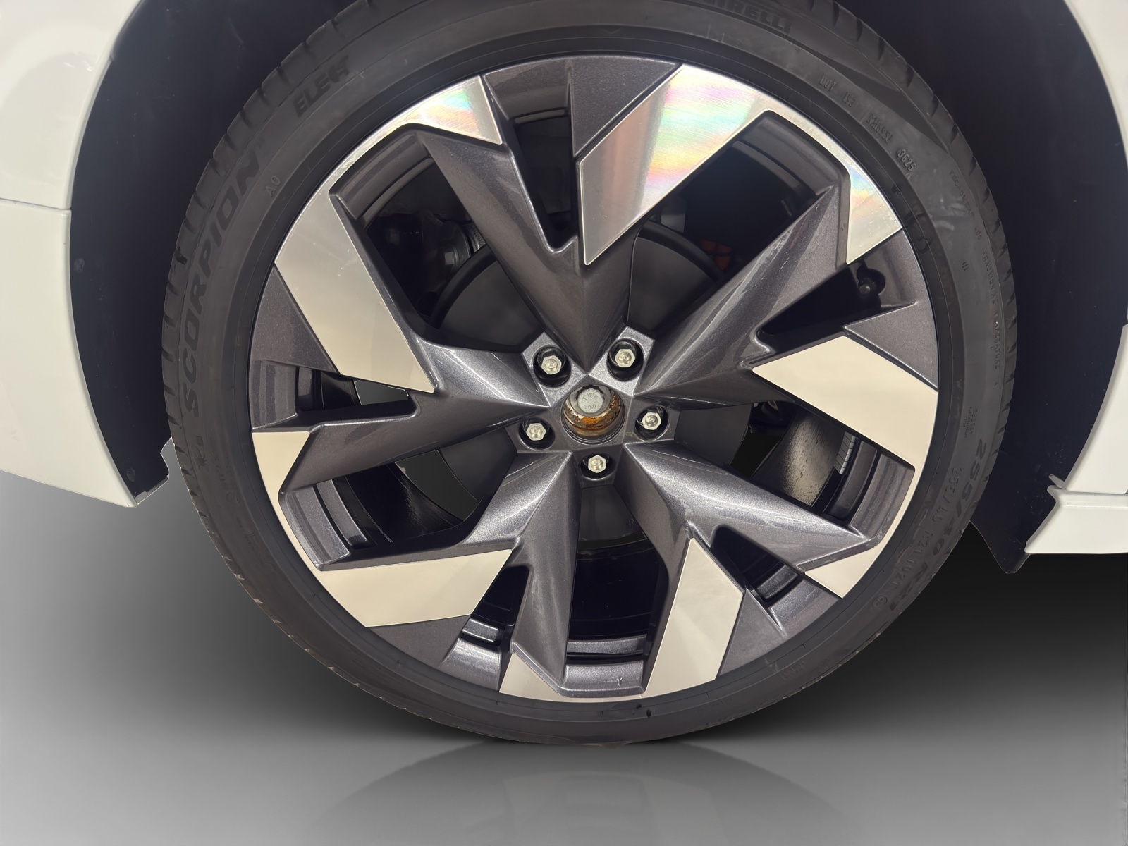 SKODA Enyaq 4x4 RS-image-14